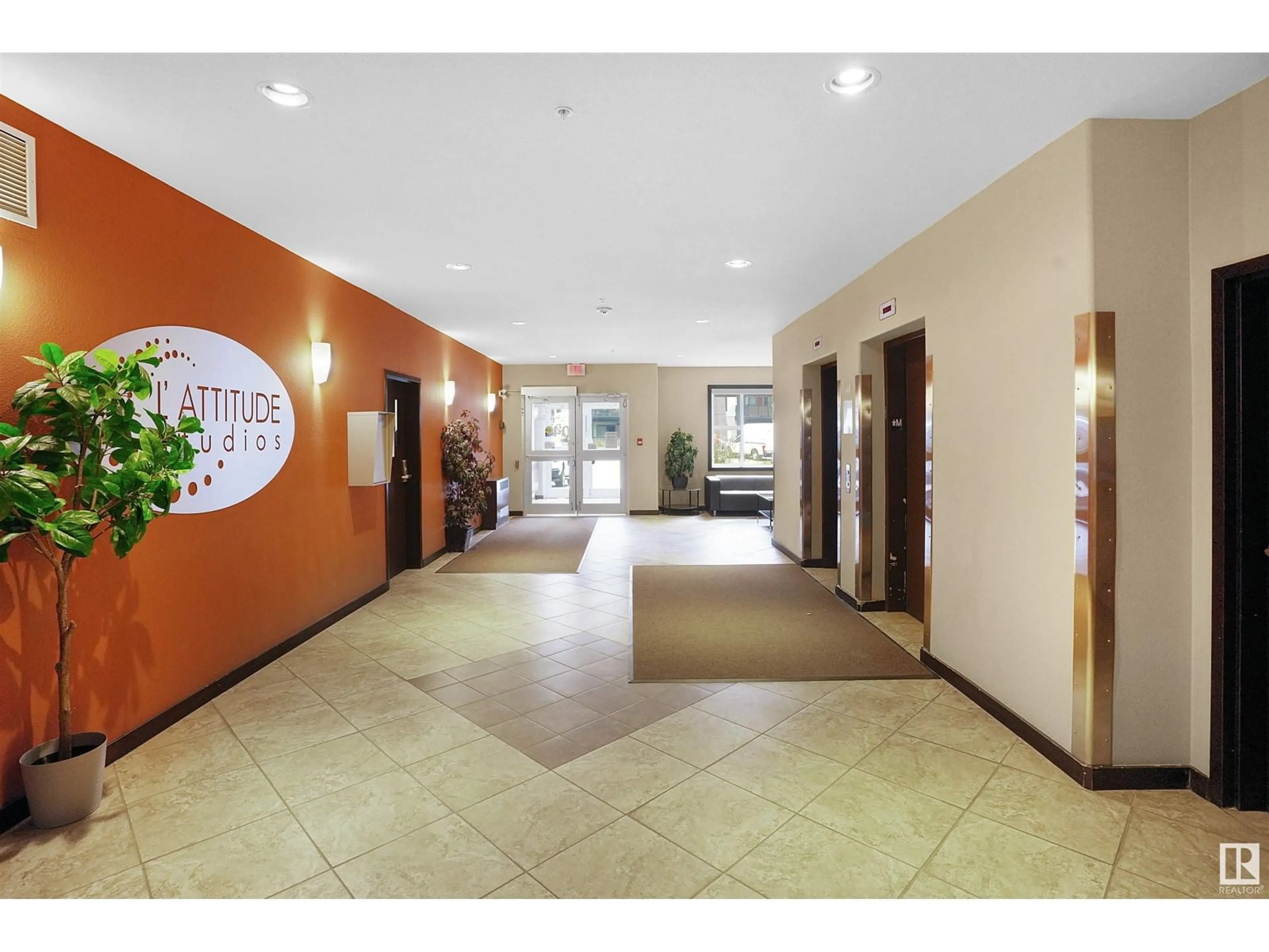 Indoor foyer for #416 - 304 AMBLESIDE LINK LI, Edmonton Alberta T6W0V2