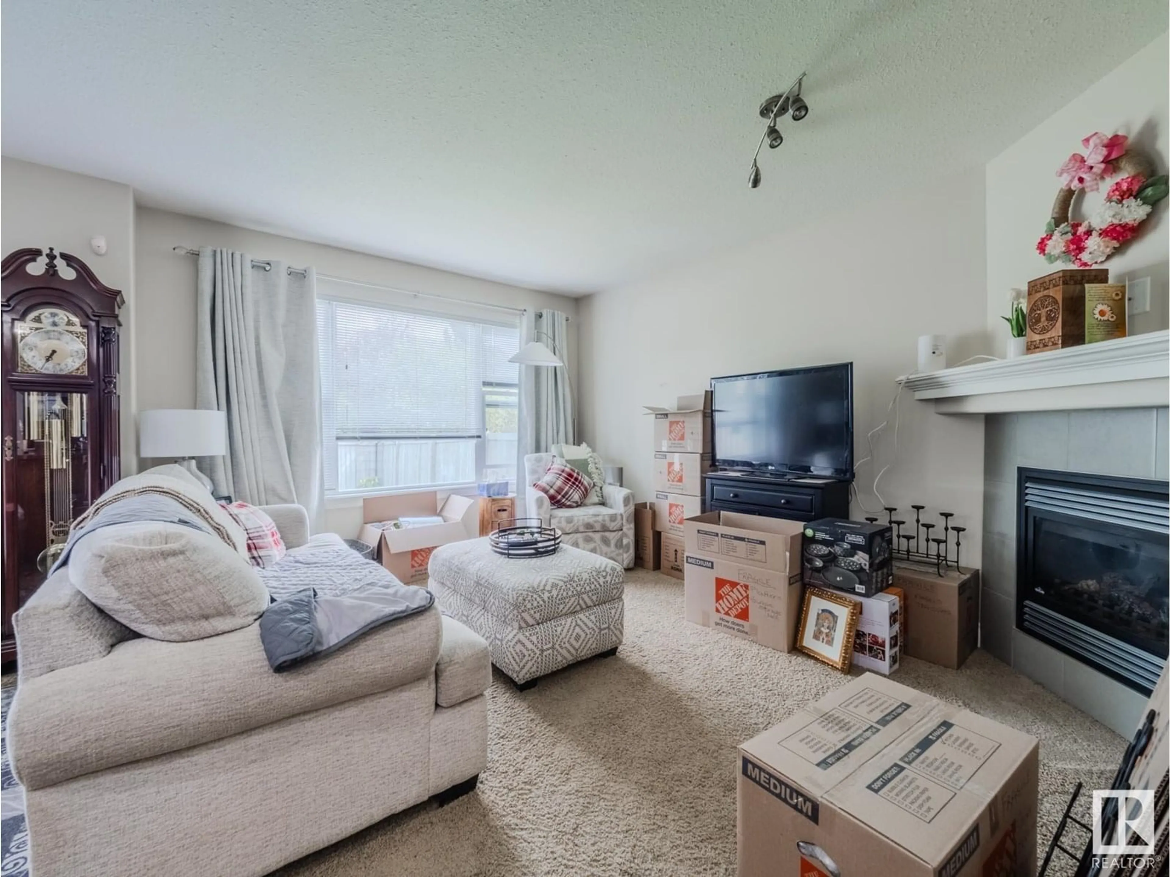 Living room with furniture, unknown for 74 RED CANYON WY, Fort Saskatchewan Alberta T8L0E7