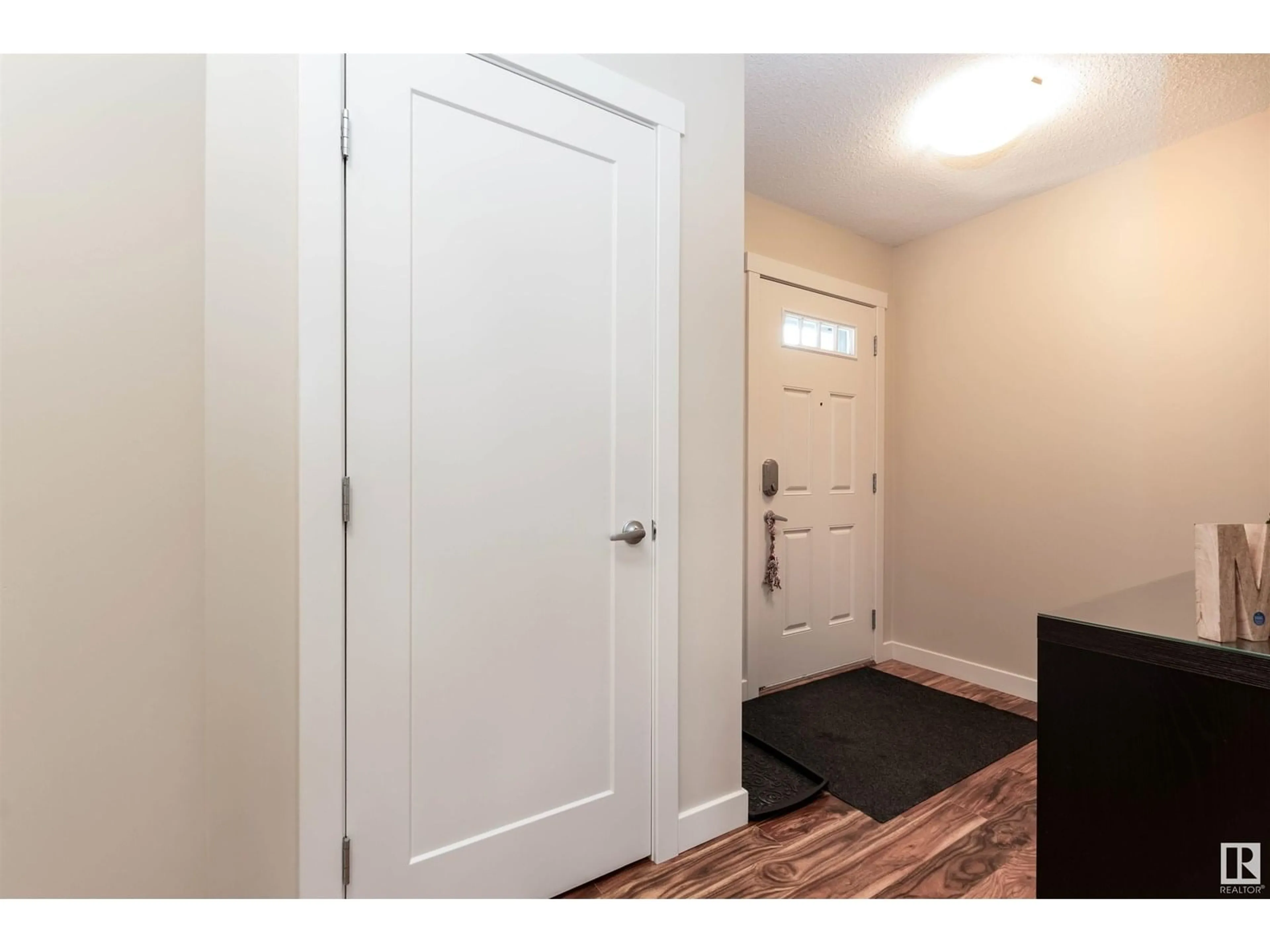 Indoor entryway for 61 SUNTERRA WY, Sherwood Park Alberta T8H0R3