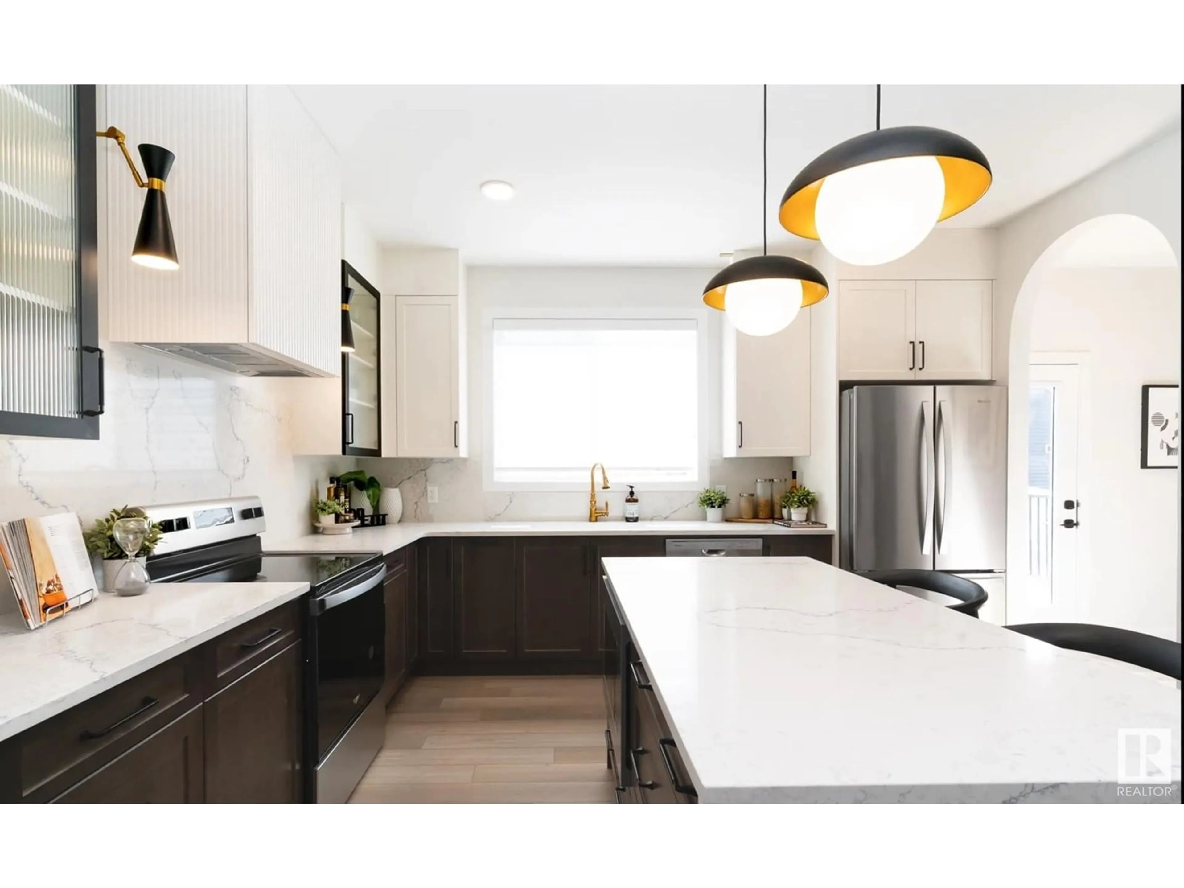 Contemporary kitchen, unknown for 3266 DALLAS SCHMIDT DR, Edmonton Alberta T5E6Z8