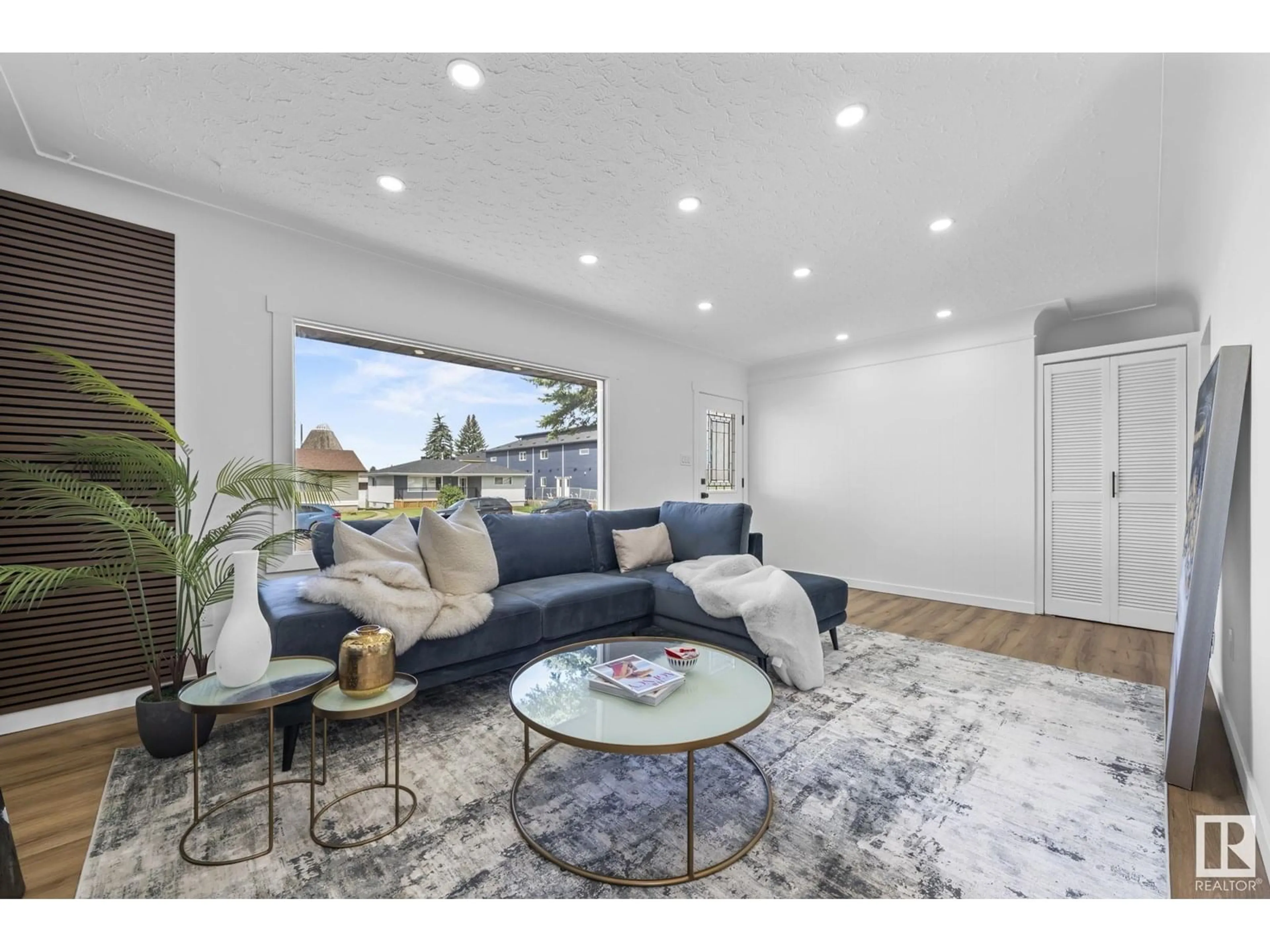 Living room with furniture, unknown for 13123 85 ST, Edmonton Alberta T5E2Z5