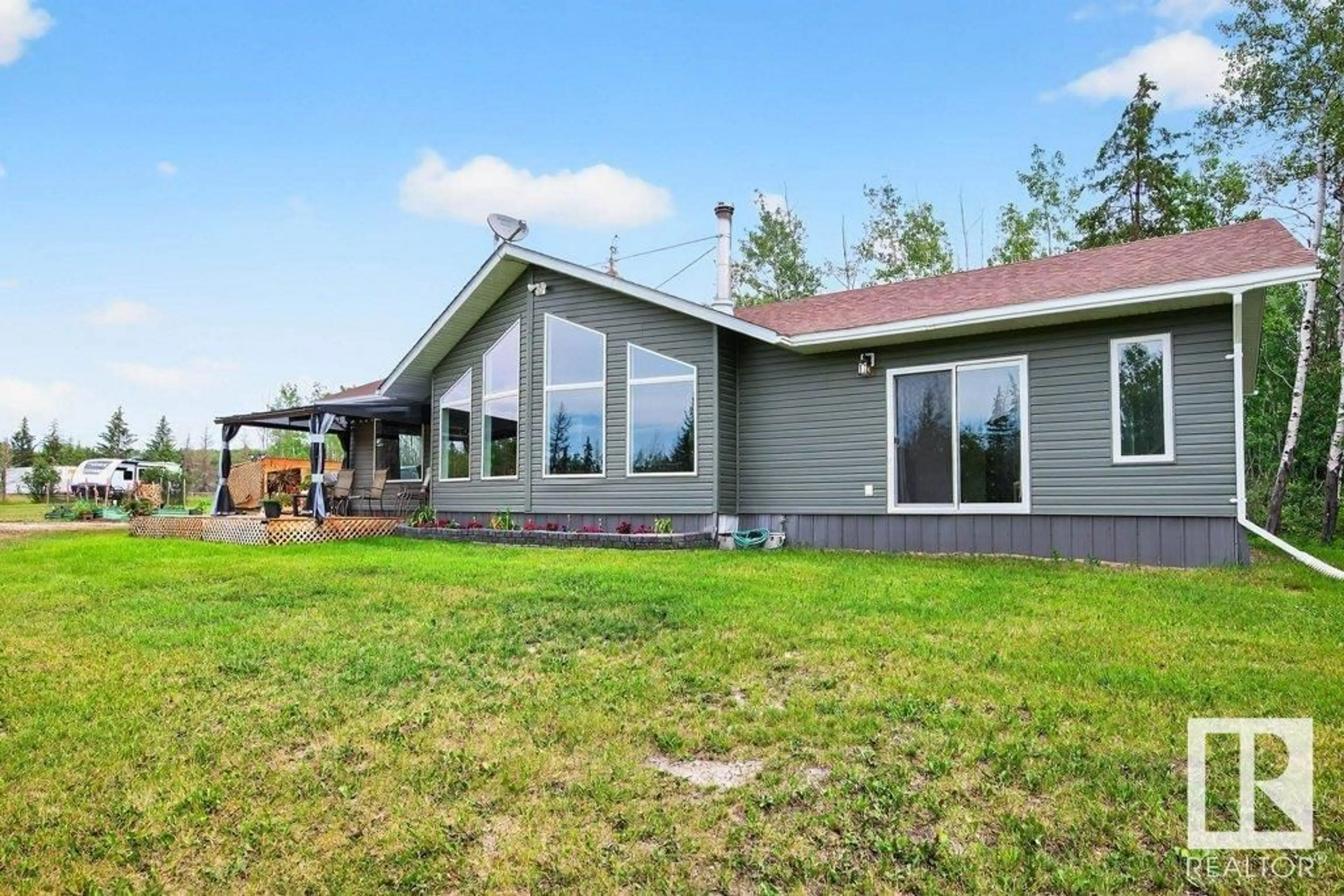 Home with vinyl exterior material, unknown for 21 - 129 50529 RR, Rural Parkland County Alberta T7Y2N4