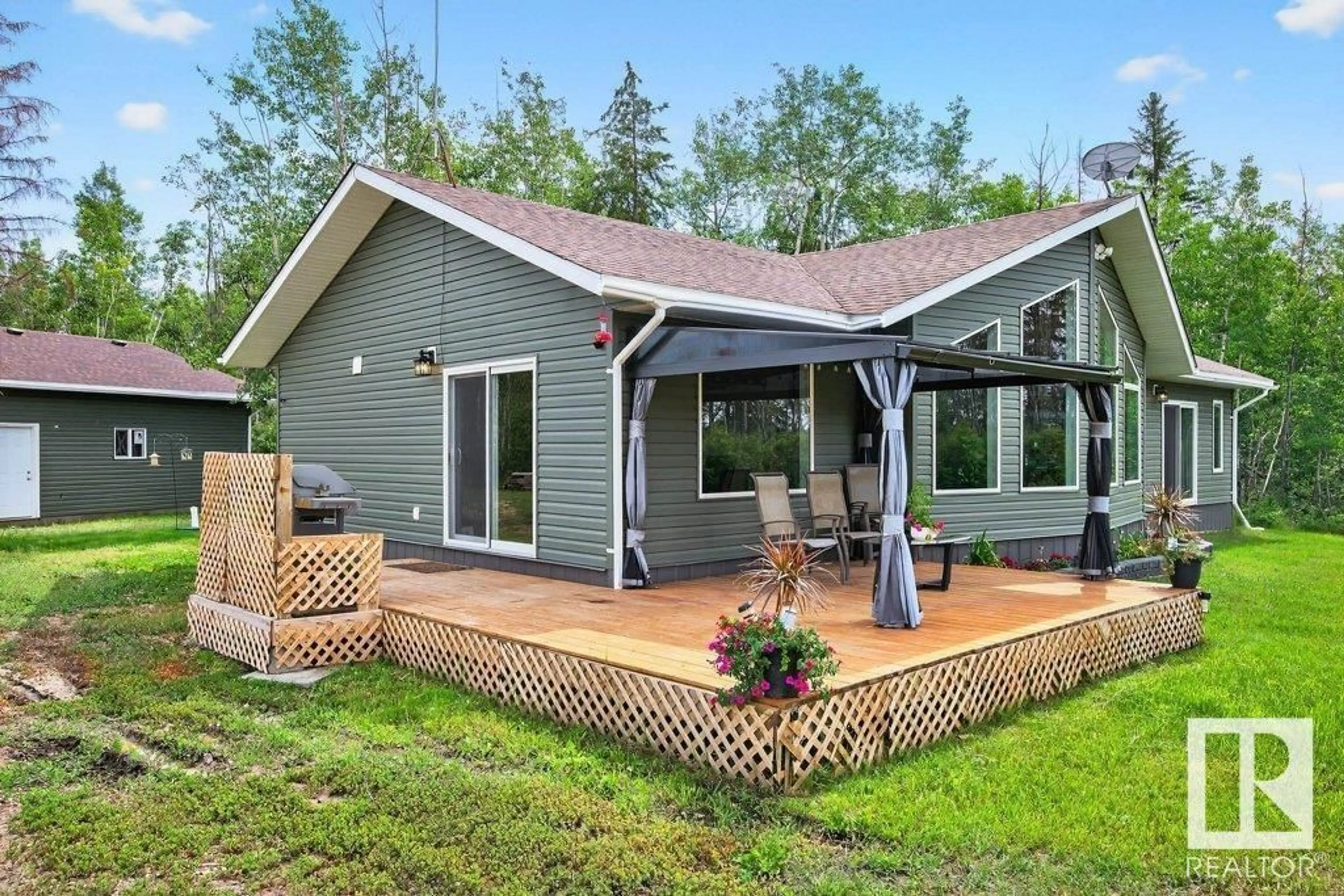 Home with vinyl exterior material, unknown for 21 - 129 50529 RR, Rural Parkland County Alberta T7Y2N4