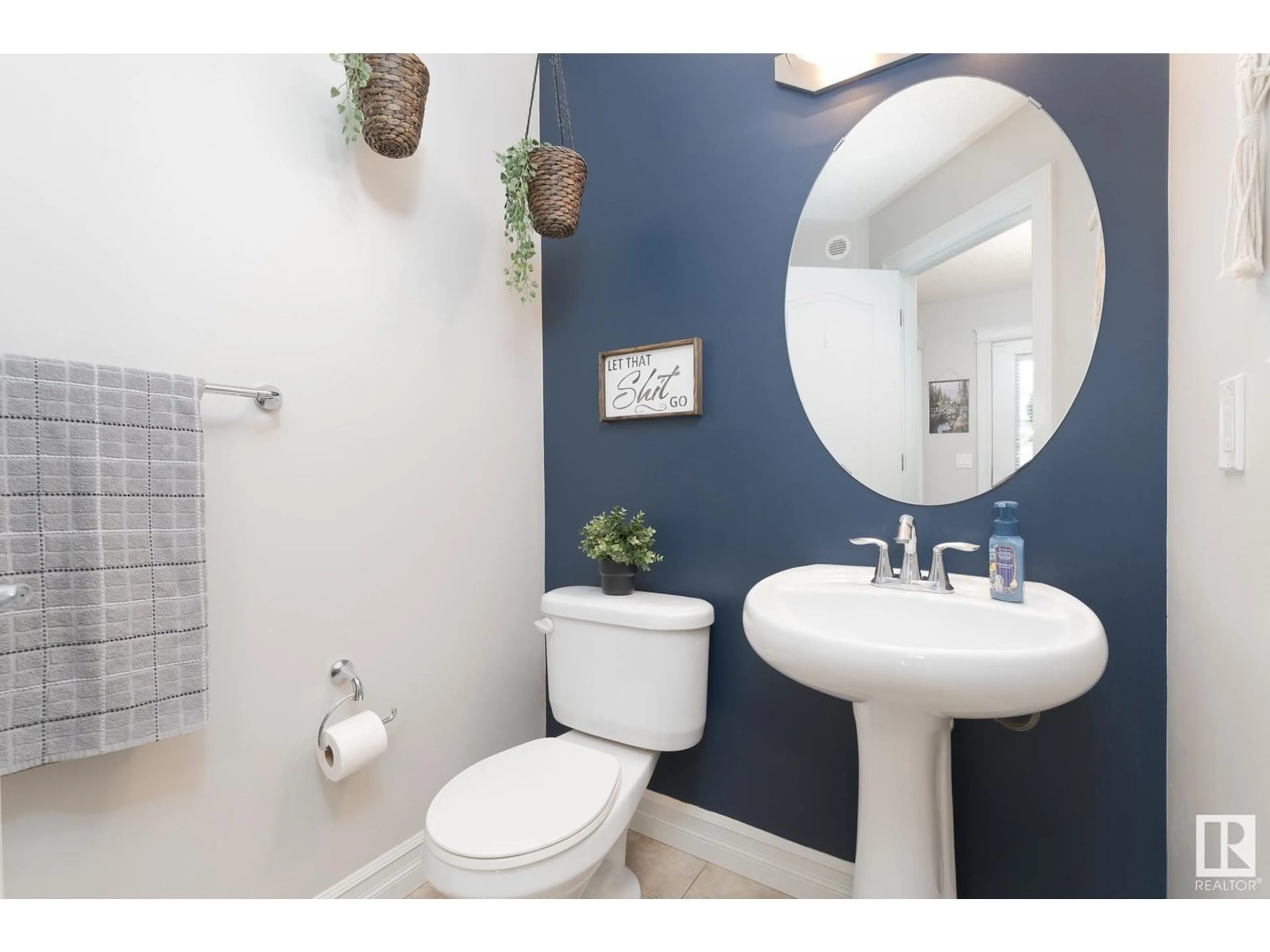 Standard bathroom, ceramic/tile floor for 3013 16A AV, Edmonton Alberta T6T0P8