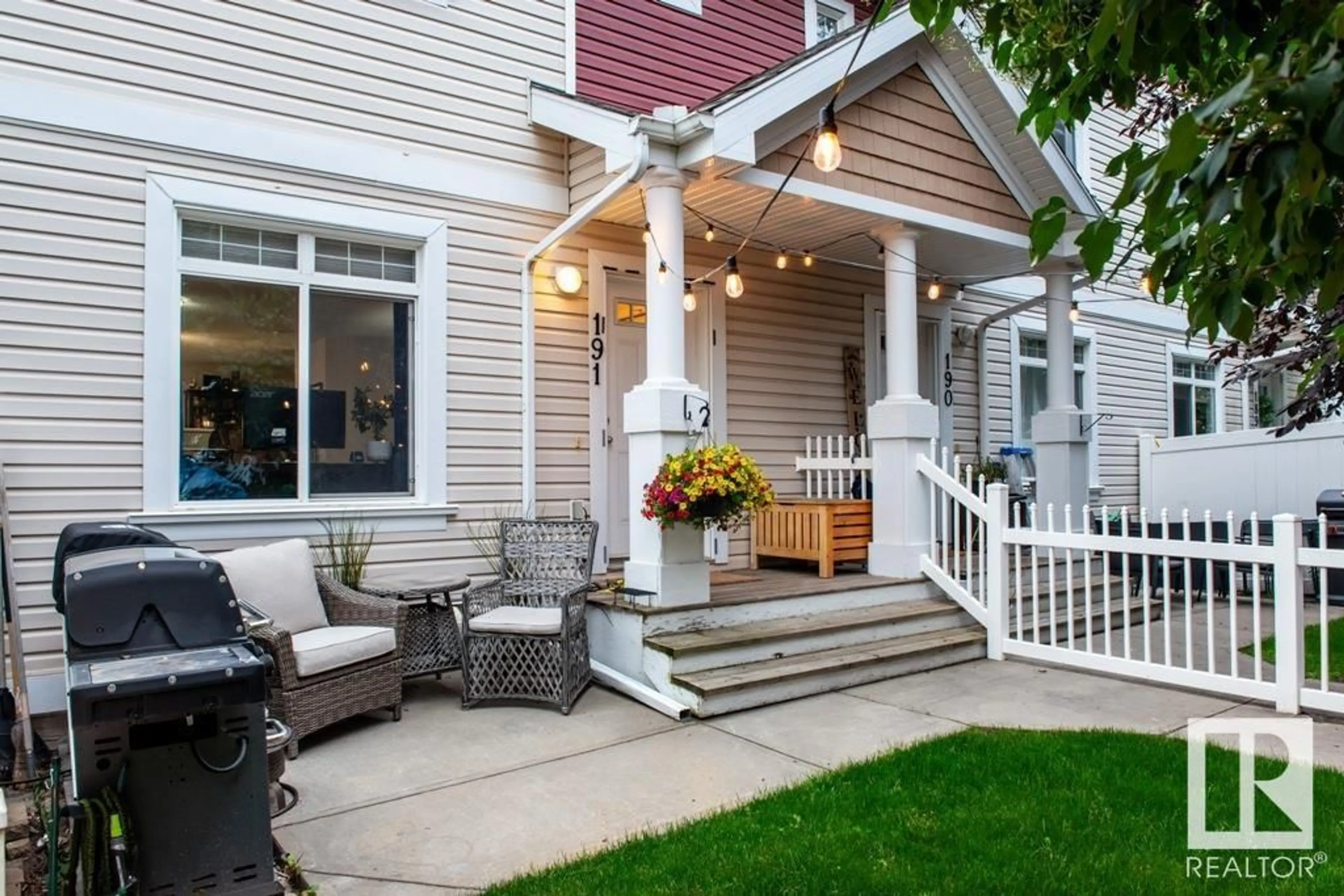Patio, street for 191 1804 70 ST SW, Edmonton Alberta T6X0H4