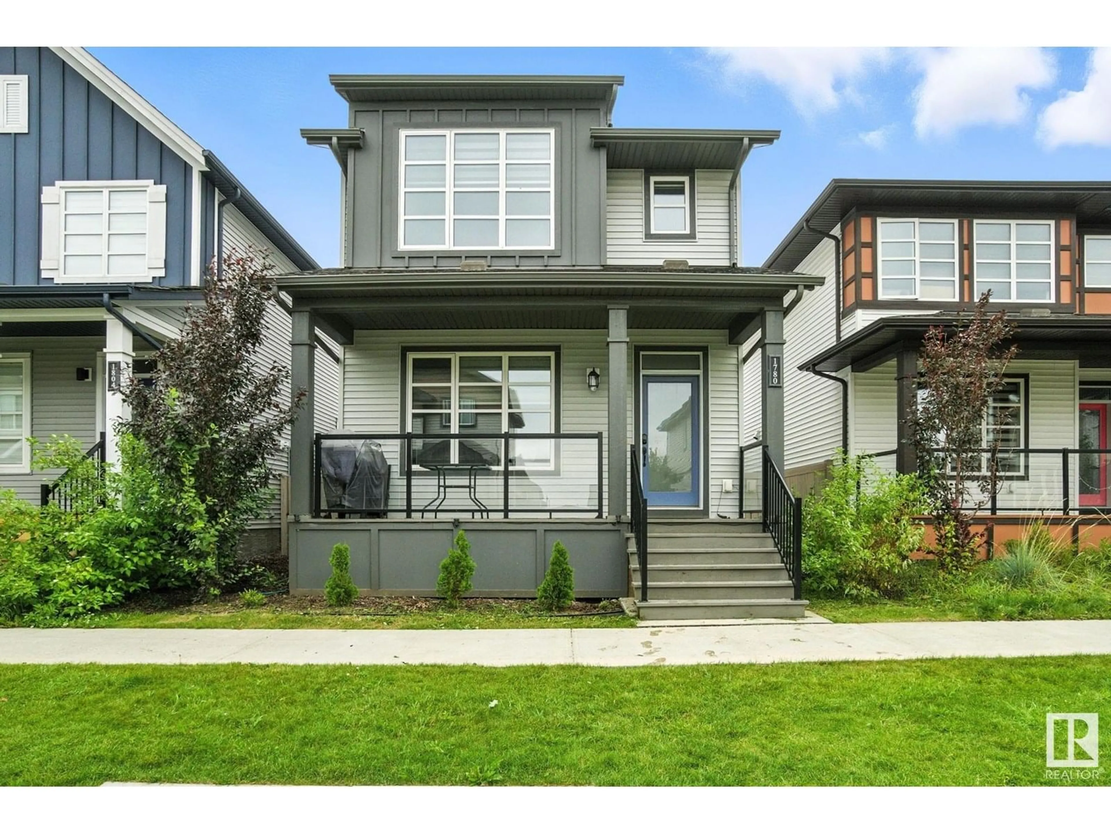 Home with vinyl exterior material, street for NW - 1780 25 ST, Edmonton Alberta T6T2H7
