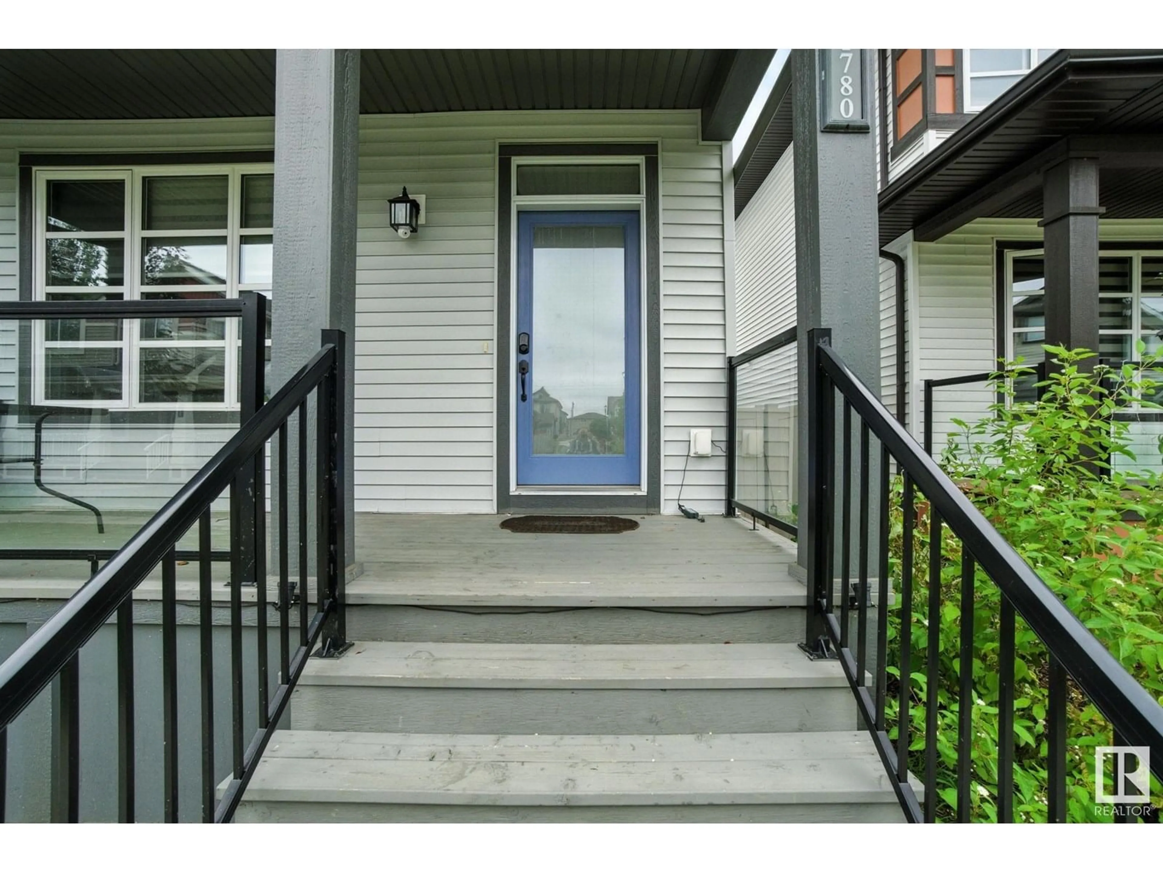 Indoor entryway for NW - 1780 25 ST, Edmonton Alberta T6T2H7