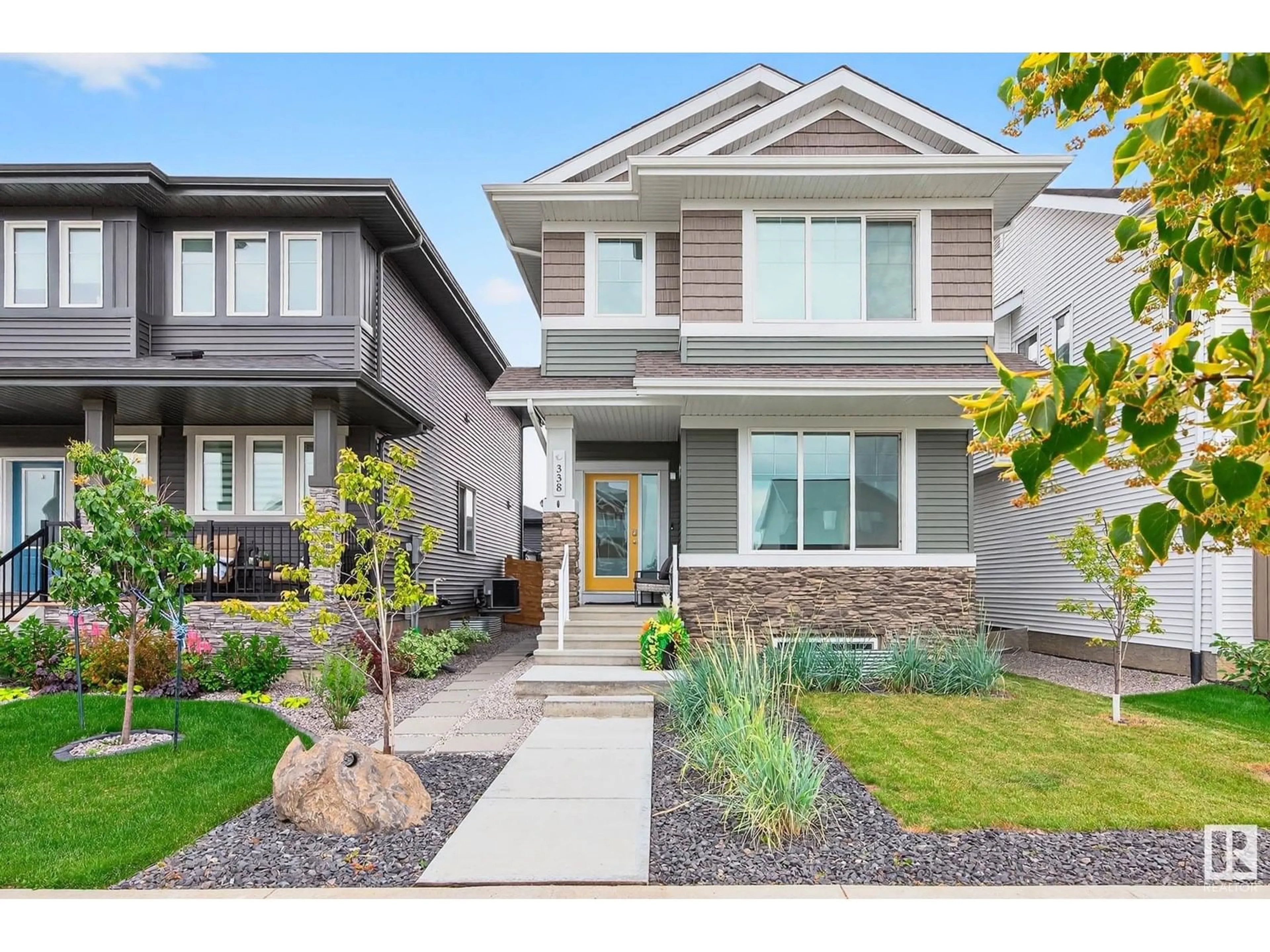Home with vinyl exterior material, street for 338 JENSEN LAKES BV, St. Albert Alberta T8N7Z4