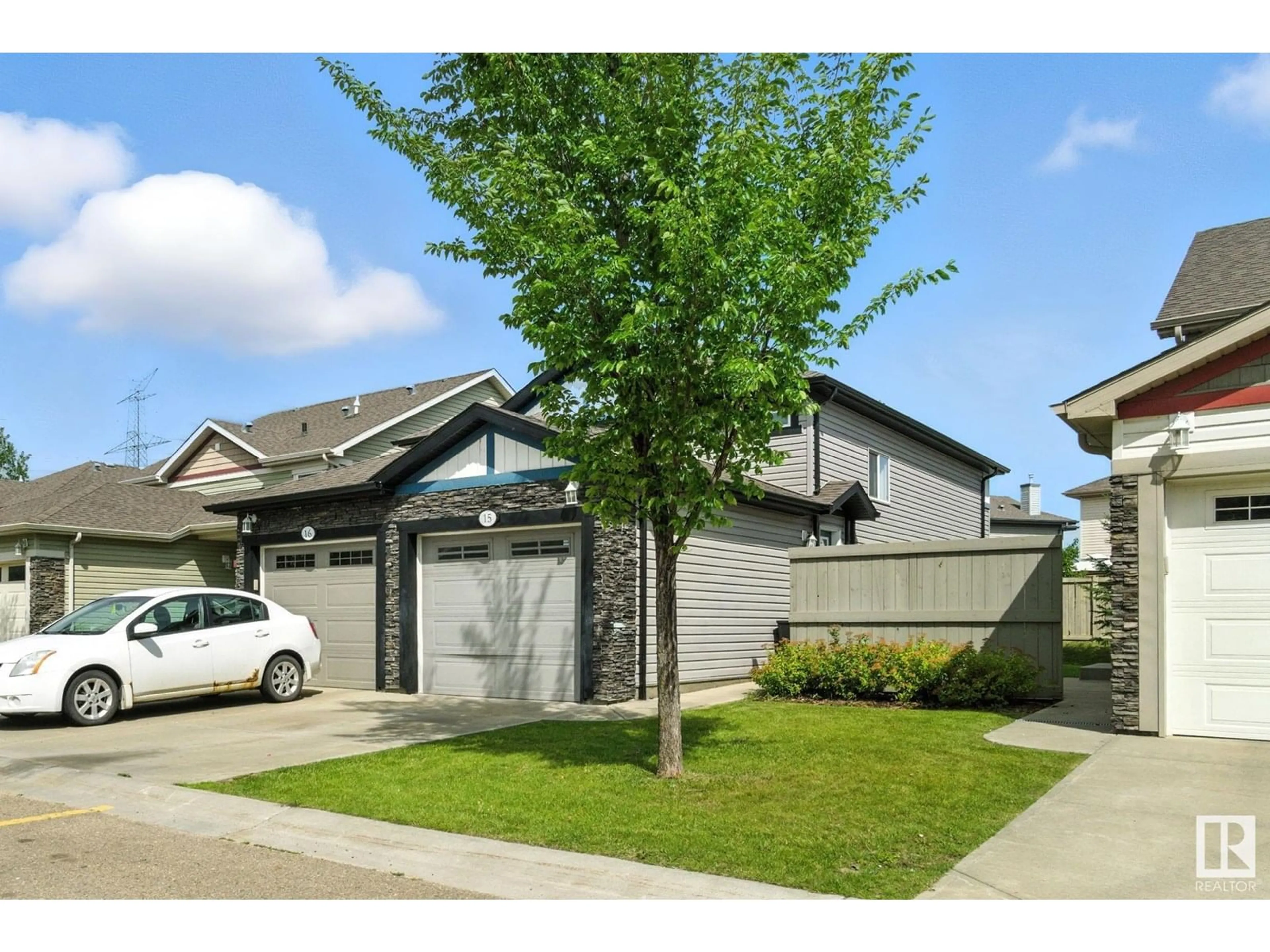 Unknown for 15 - 6520 2 AV, Edmonton Alberta T6X1S4
