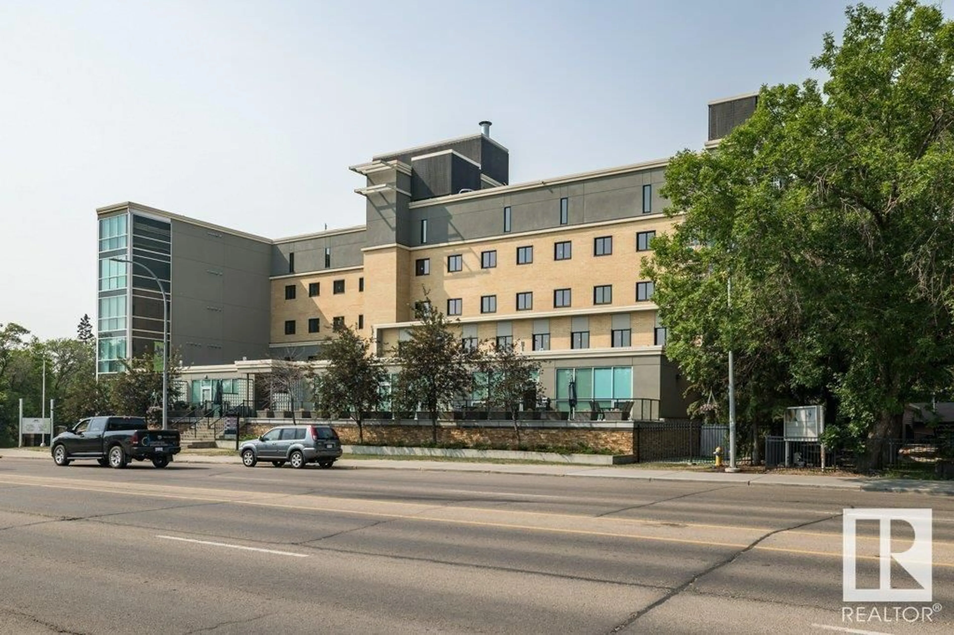 Unknown for 105 - 9316 82 AV, Edmonton Alberta T6C0Z6