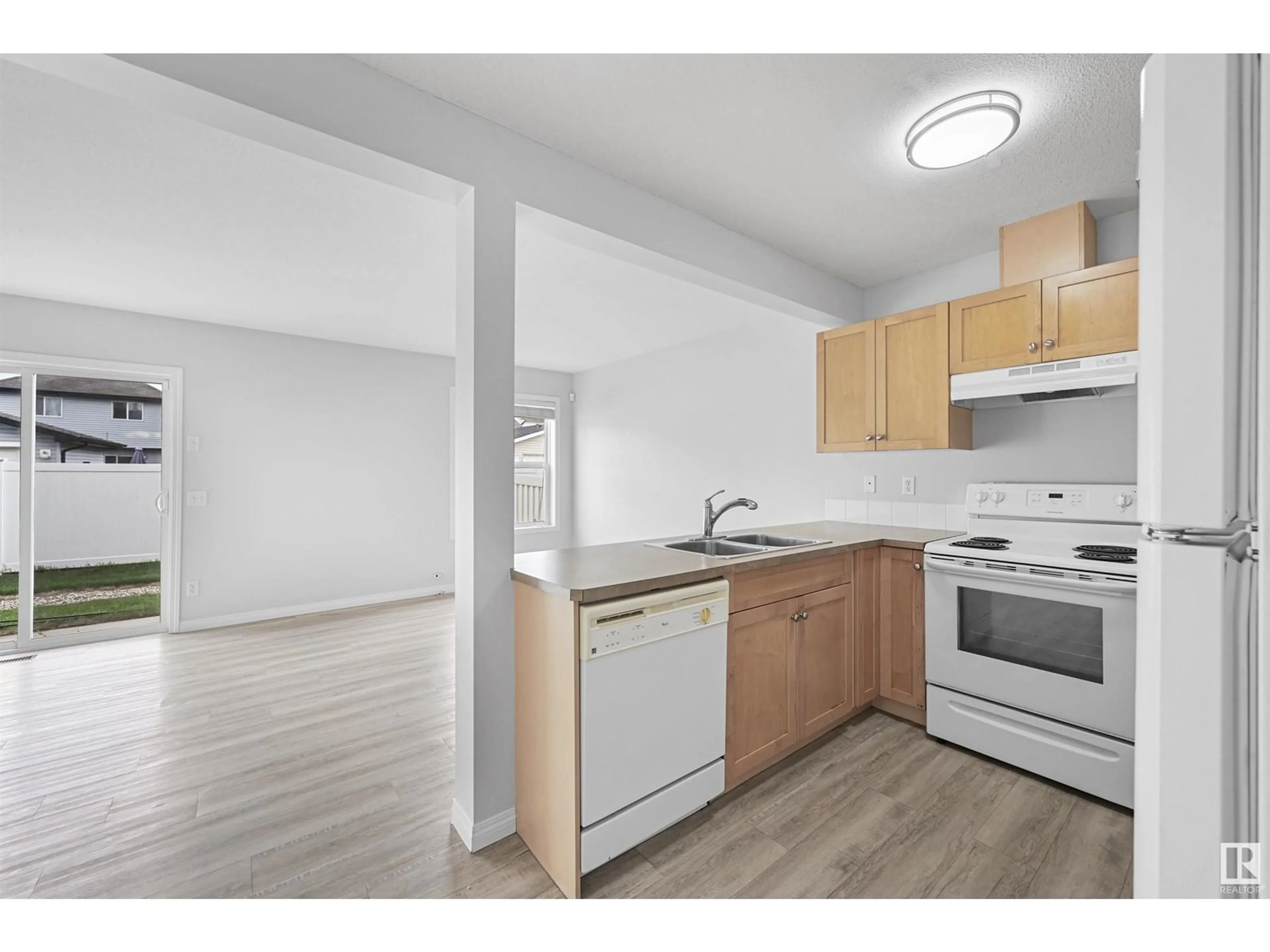 Standard kitchen, unknown for #15 - 230 EDWARDS DR, Edmonton Alberta T6X1G7