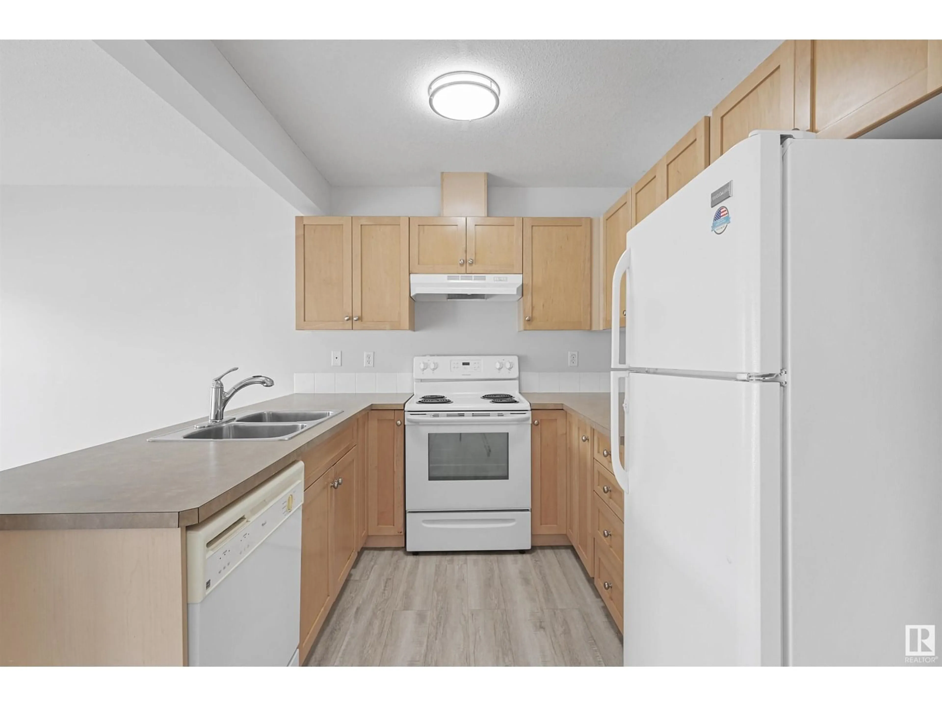 Standard kitchen, unknown for #15 - 230 EDWARDS DR, Edmonton Alberta T6X1G7