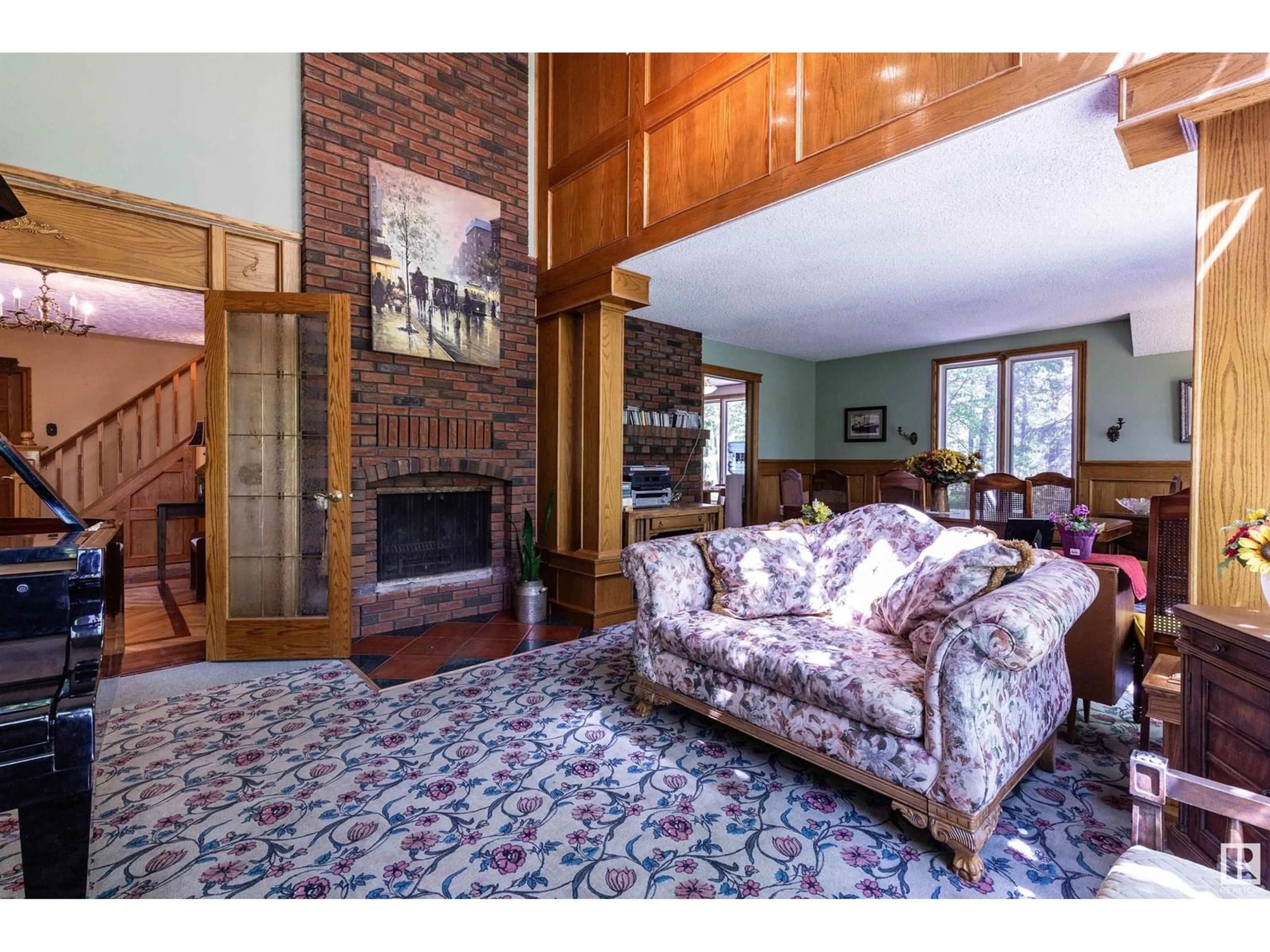 Living room with furniture, unknown for 129 - 27019 TWP ROAD 514, Rural Parkland County Alberta T7Y1G6