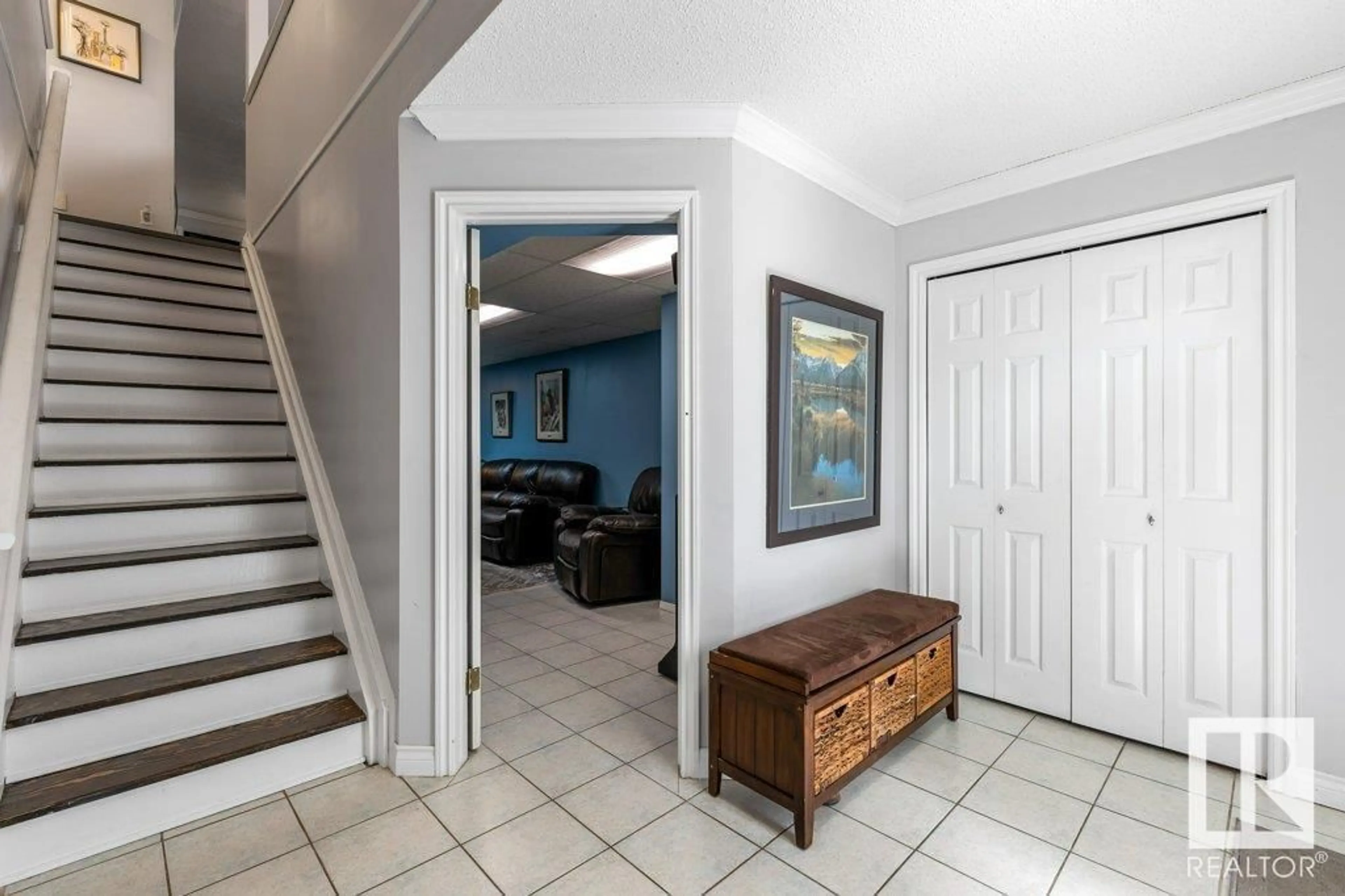 Indoor entryway for #5 - 50 LIBERTON DR, St. Albert Alberta T8N6C2
