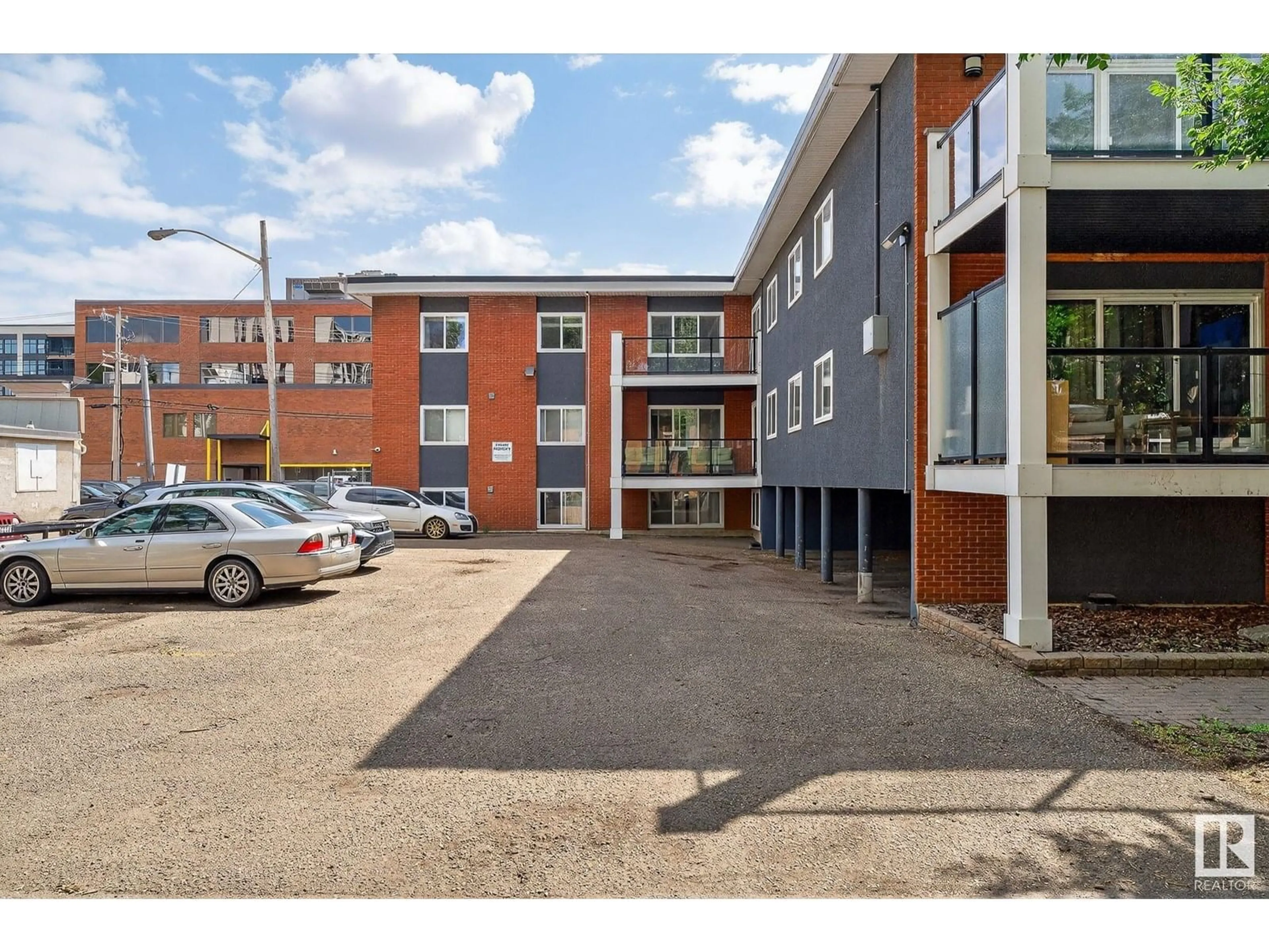 A pic from outside/outdoor area/front of a property/back of a property/a pic from drone, building for #37 - 10525 83 AV, Edmonton Alberta T6E2E1