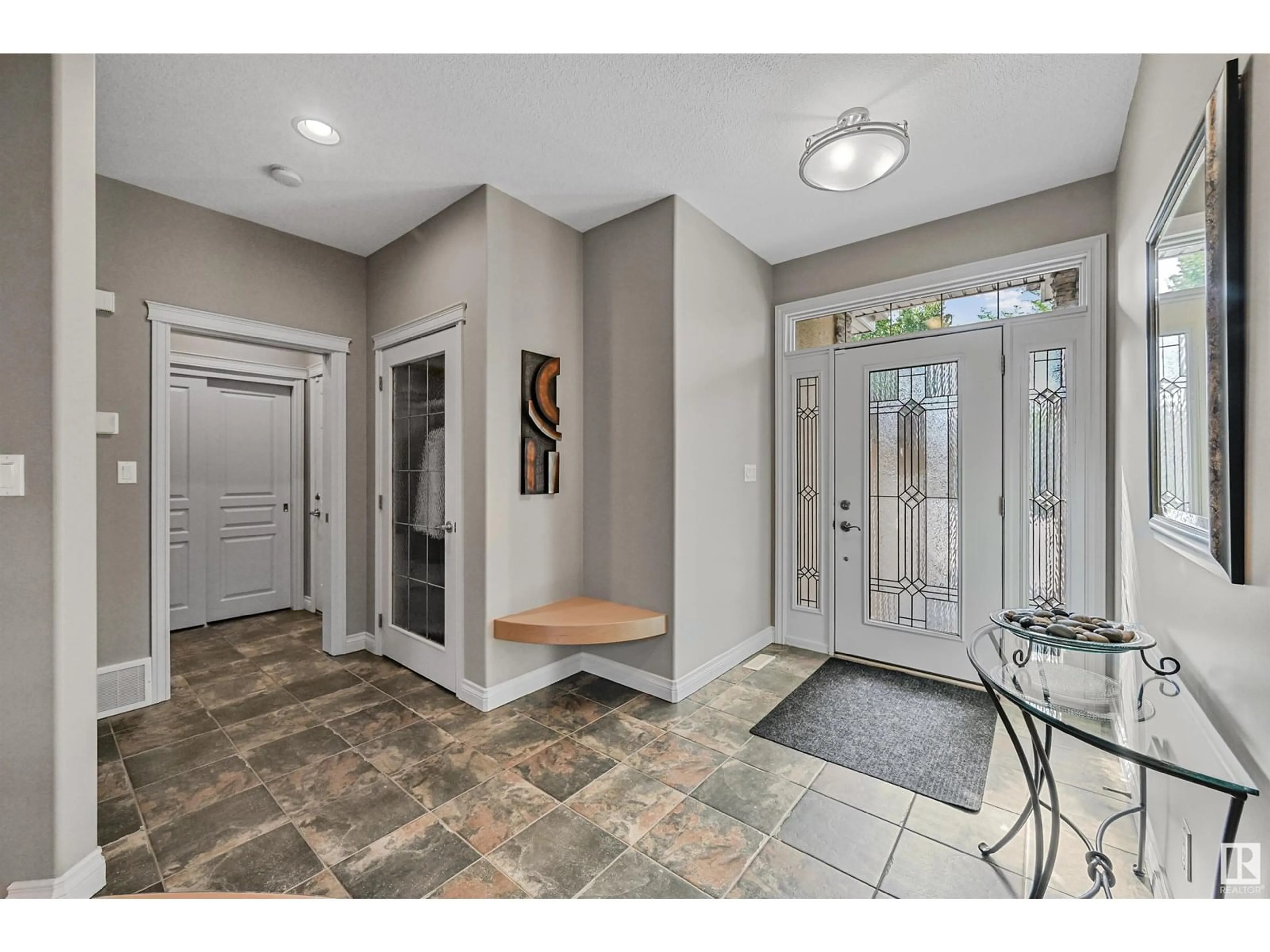Indoor entryway for 3116 TREDGER PL, Edmonton Alberta T6R3P3