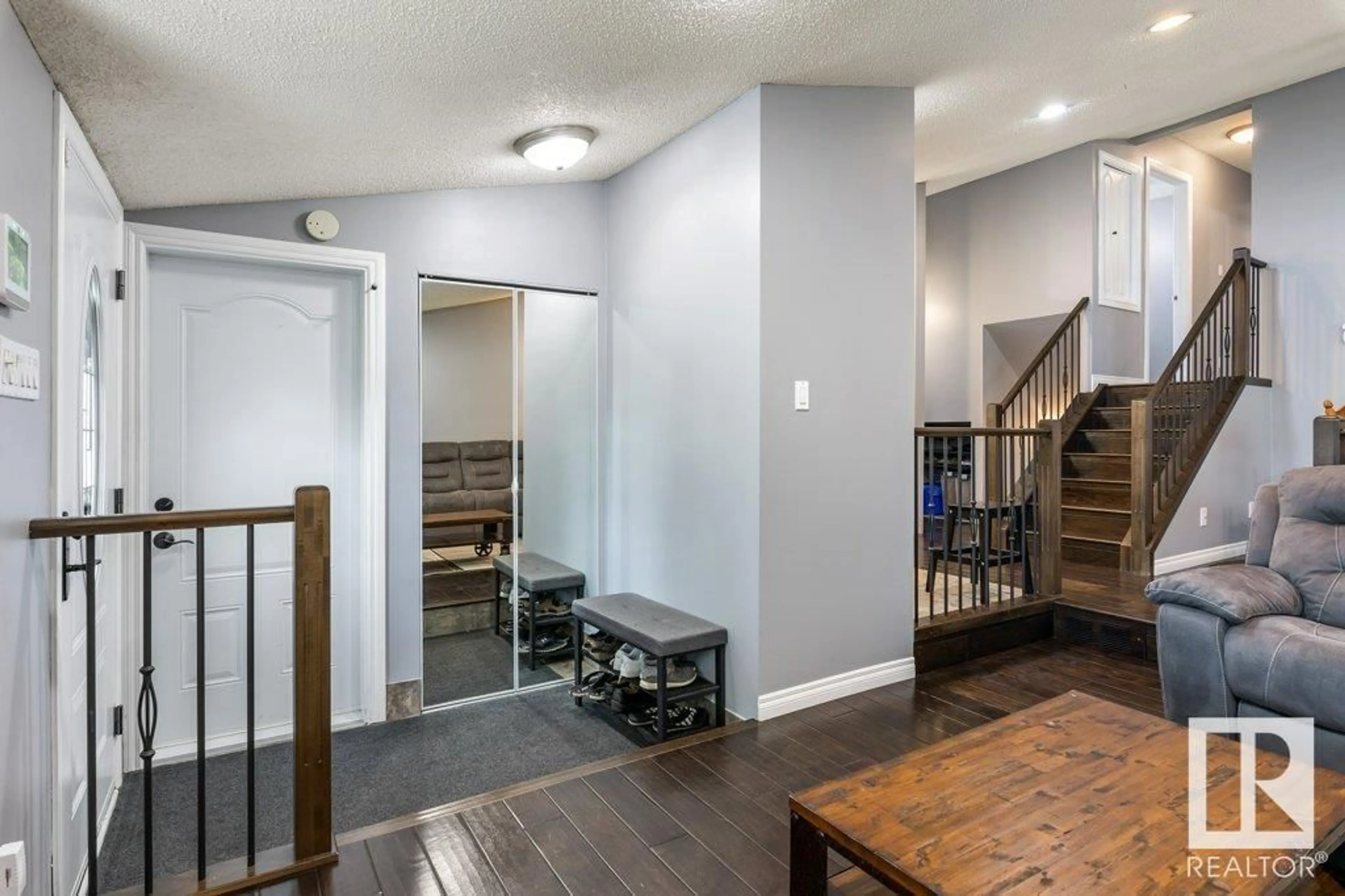 Indoor entryway for NW - 7312 152C AV, Edmonton Alberta T5C3M8