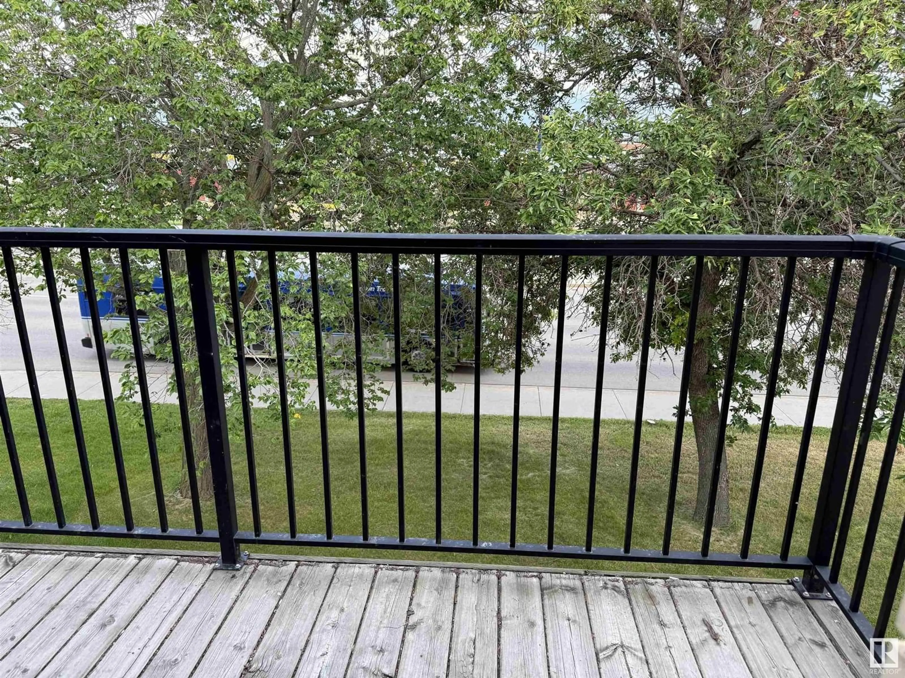 Patio, water/lake/river/ocean view for 36B - 13230 FORT RD, Edmonton Alberta T5A1C2