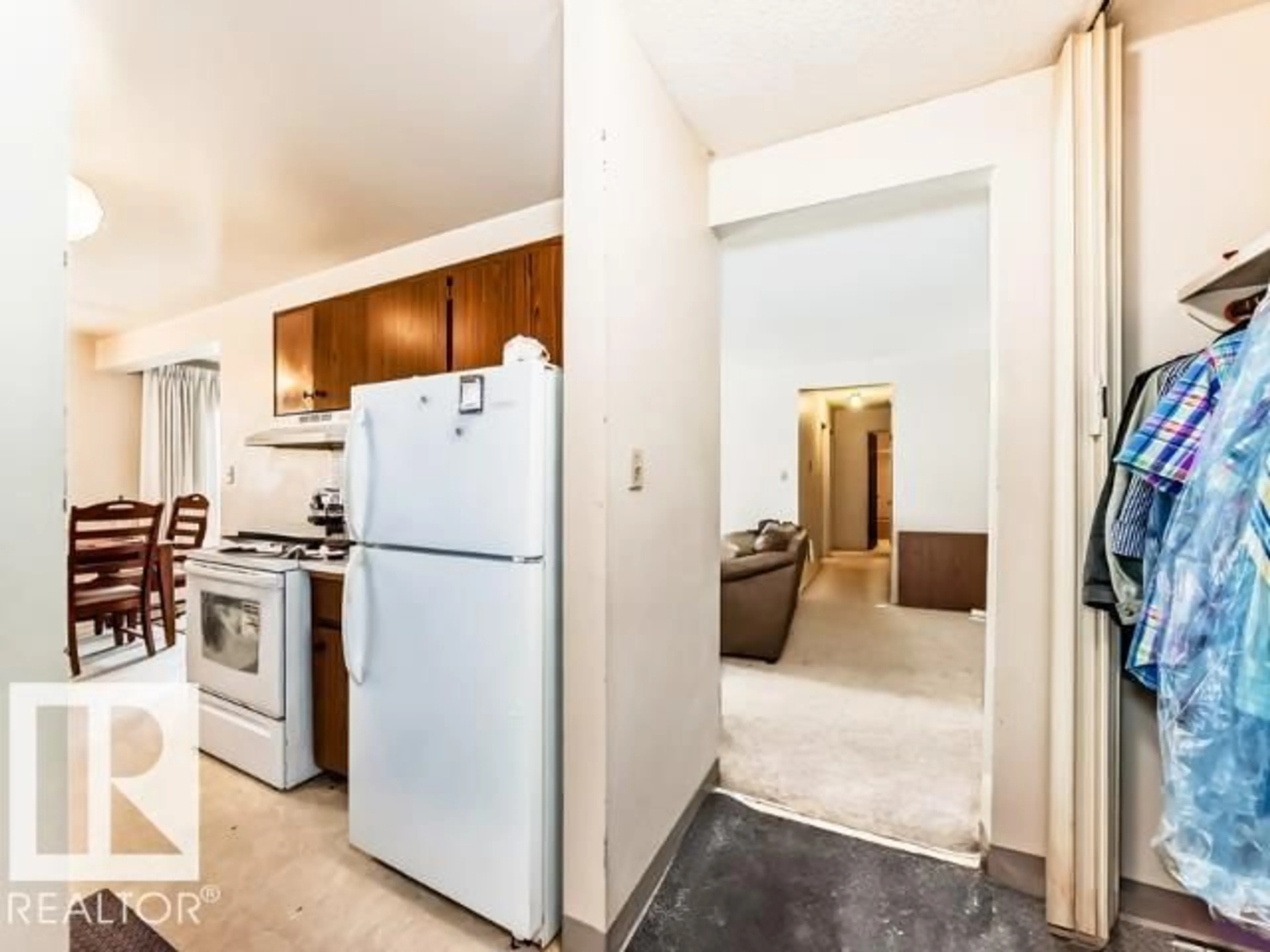 Standard kitchen, unknown for 202 - 10835 114 ST, Edmonton Alberta T5H3K3