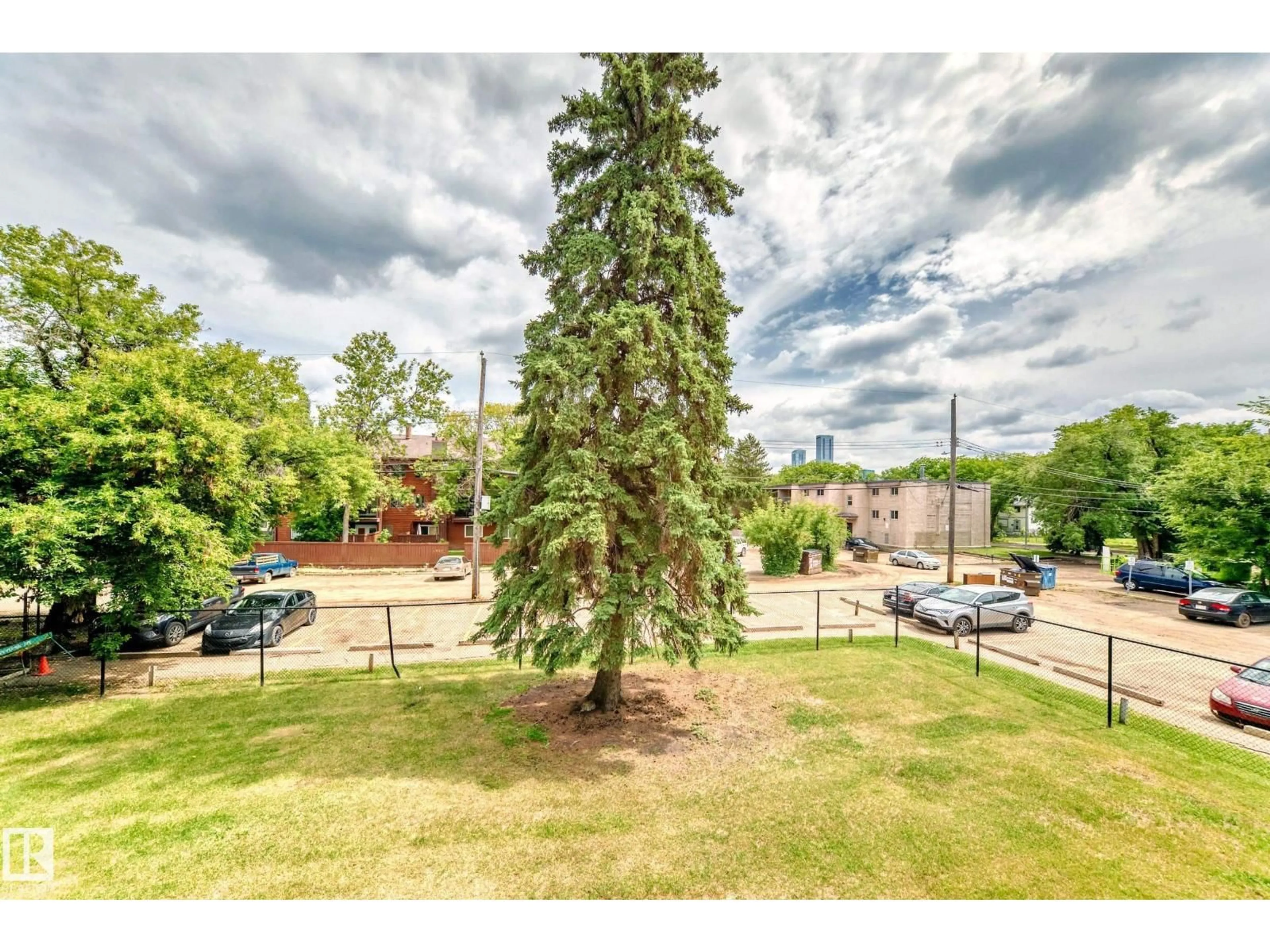 A pic from outside/outdoor area/front of a property/back of a property/a pic from drone, unknown for 202 - 10835 114 ST, Edmonton Alberta T5H3K3