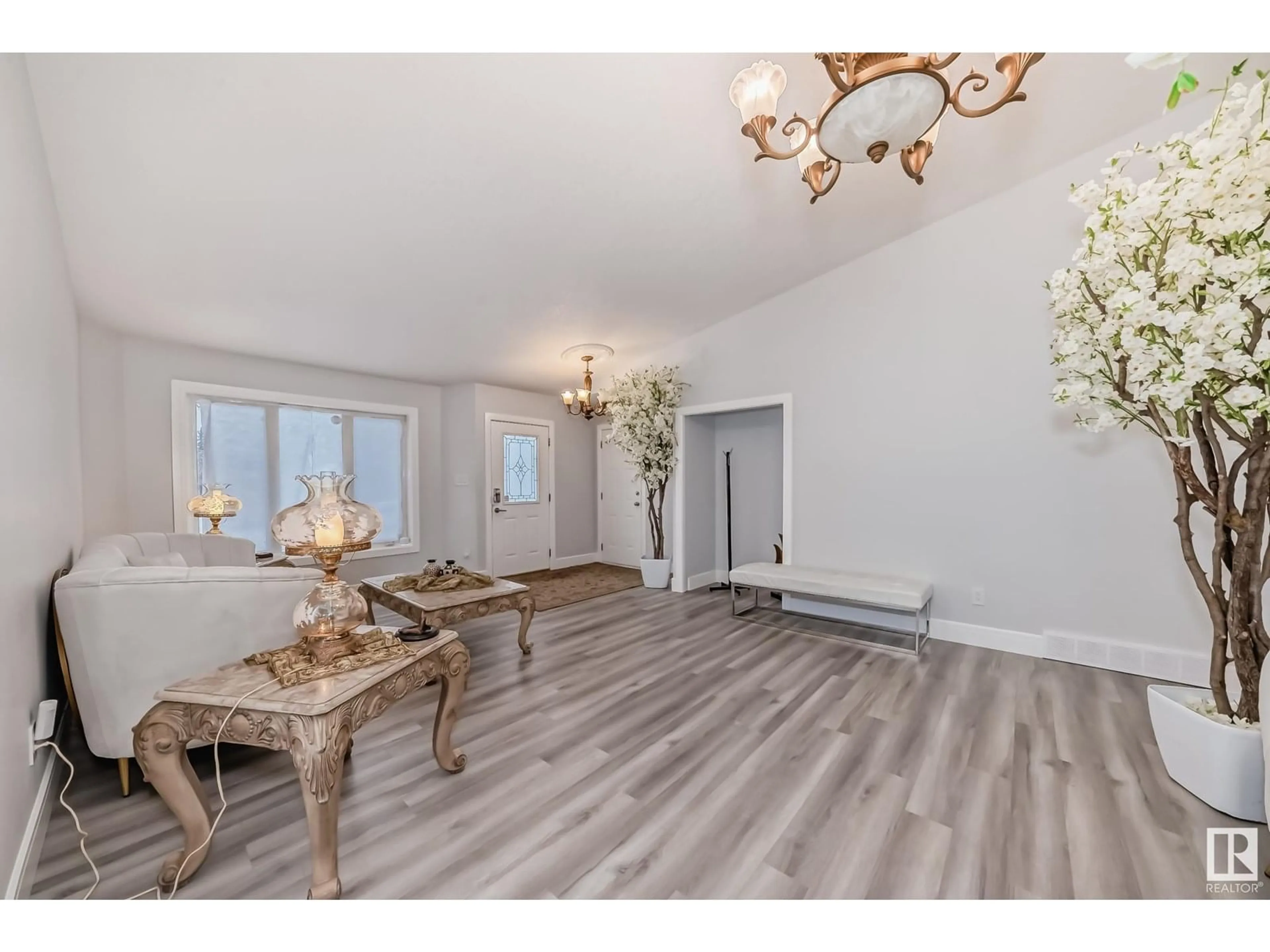 Unknown for 10735 BEAUMARIS RD, Edmonton Alberta T5X5P1