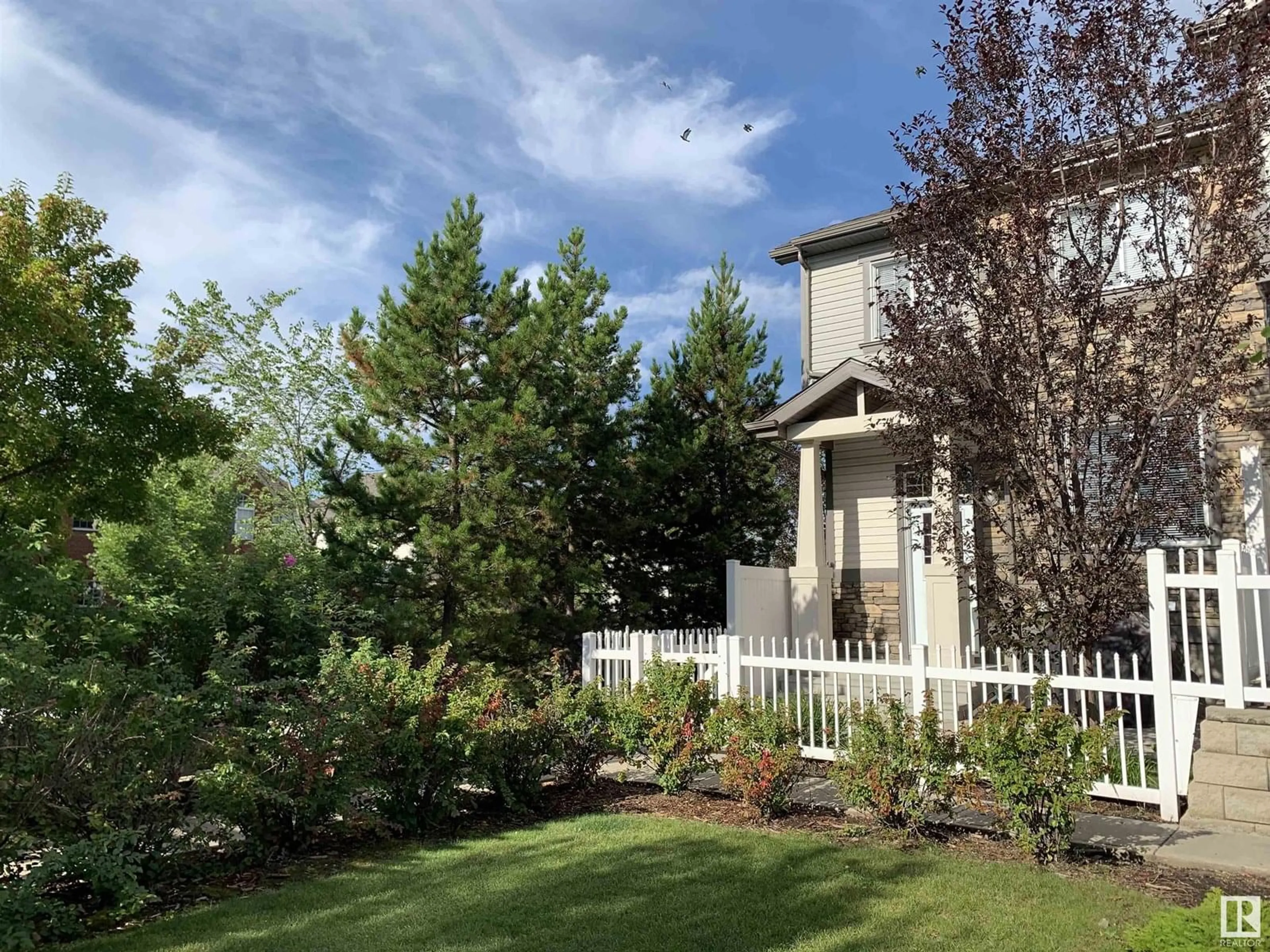 A pic from outside/outdoor area/front of a property/back of a property/a pic from drone, unknown for 4850 - 20 TERWILLEGAR COMMON NW, Edmonton Alberta T6R0T6