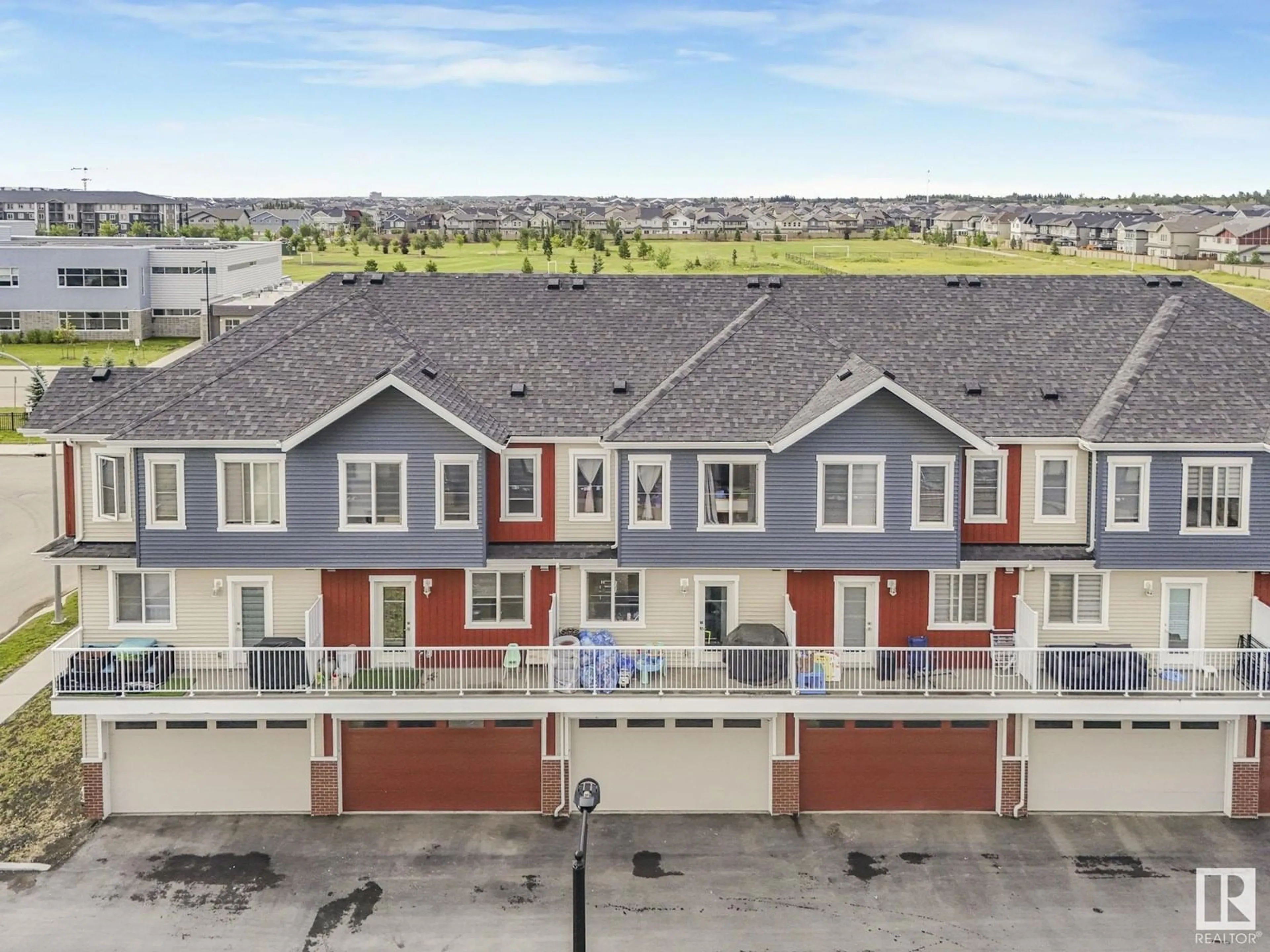 A pic from outside/outdoor area/front of a property/back of a property/a pic from drone, unknown for NW - 22764 97 AV, Edmonton Alberta T5T7S6