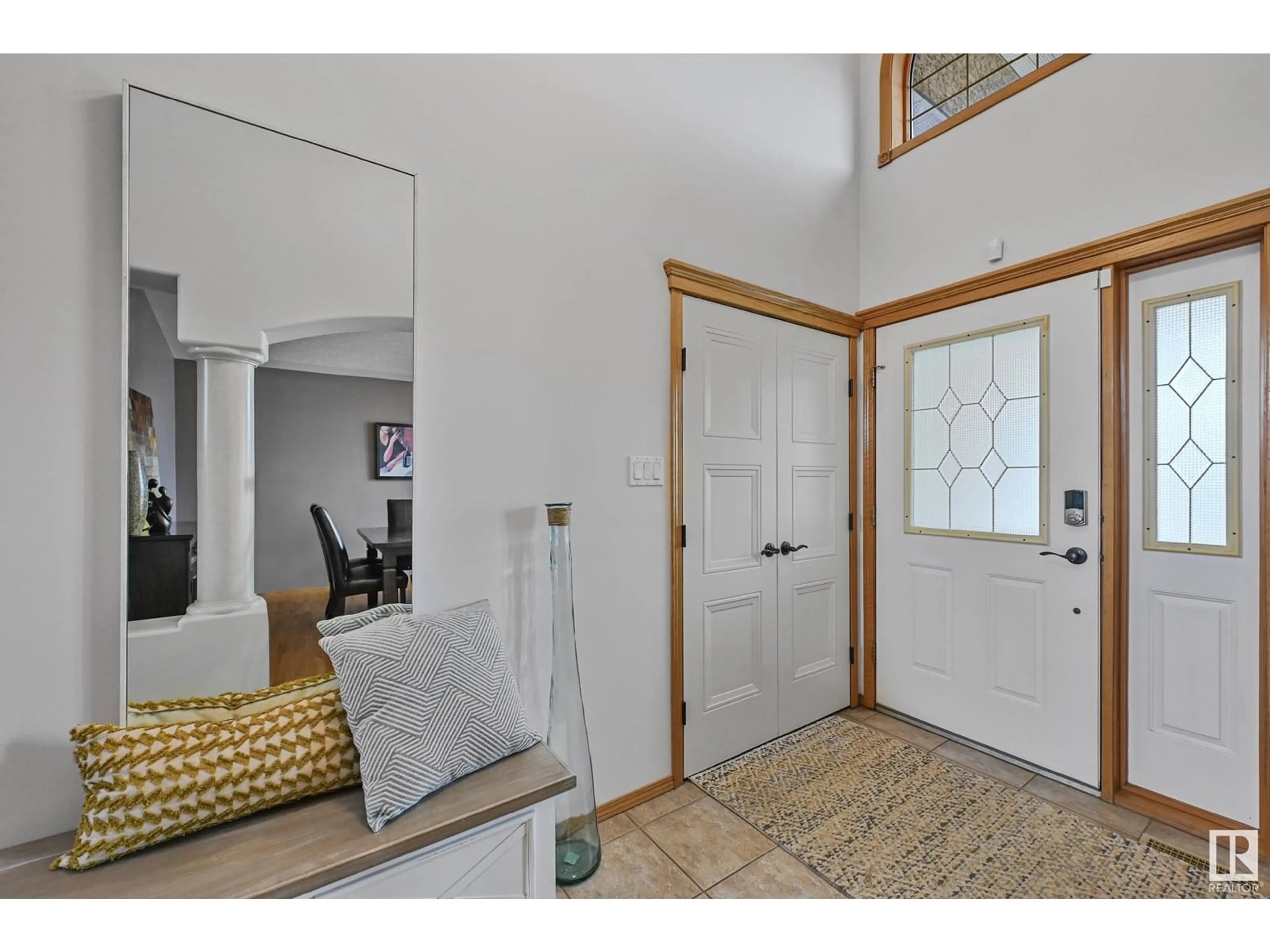 Indoor entryway for NW - 15908 89A ST, Edmonton Alberta T5Z3E2