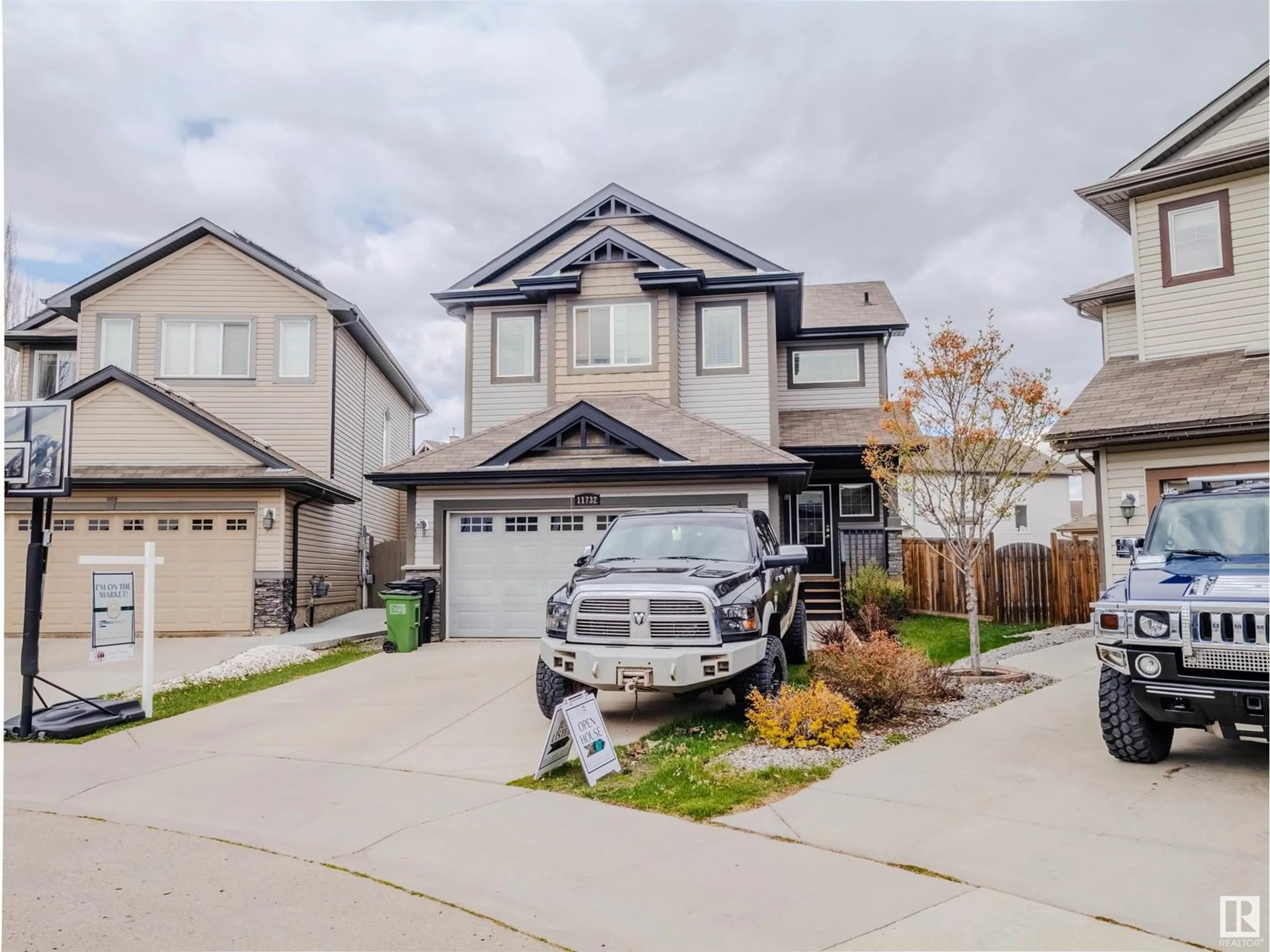 Unknown for SW - 11732 18 AV, Edmonton Alberta T6W2E7