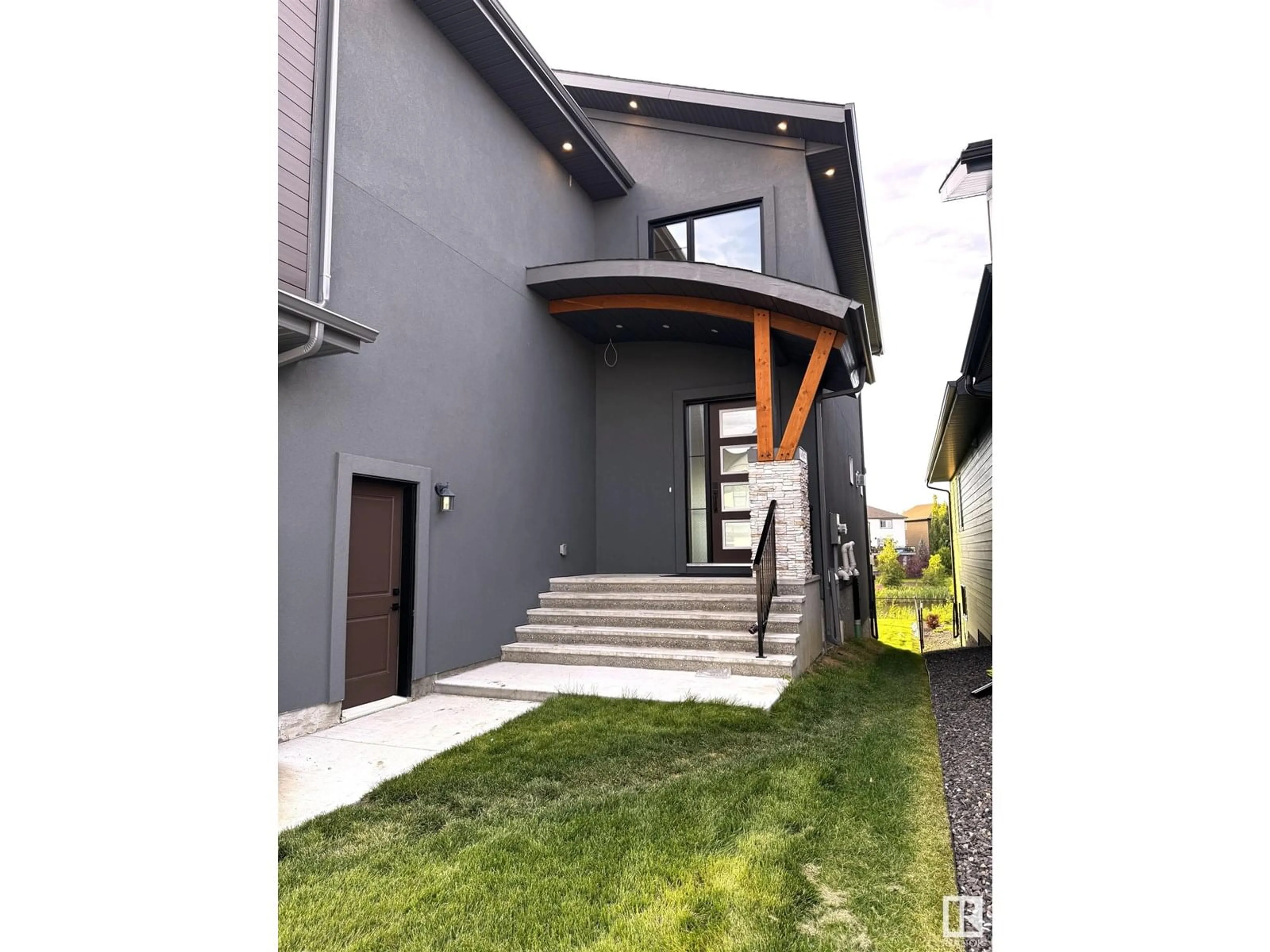 Unknown for 162 EDGEWATER CI, Leduc Alberta T9E1K5