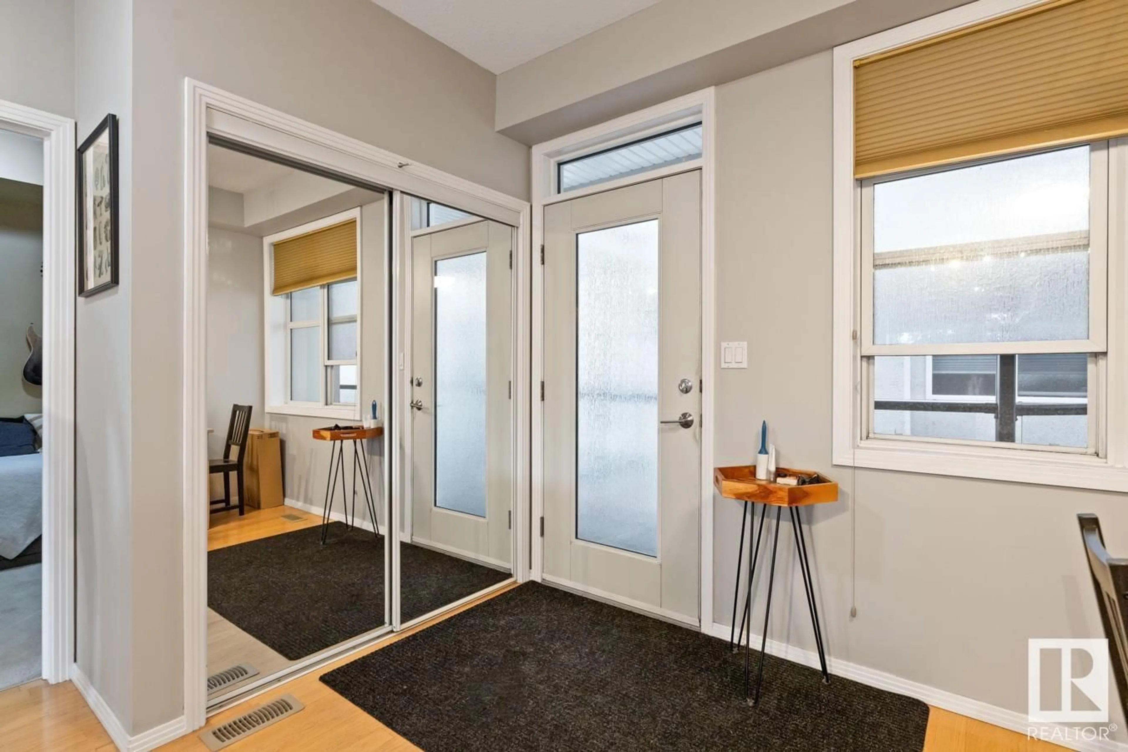 Indoor entryway for 202 - 9804 101 ST, Edmonton Alberta T5K2X3