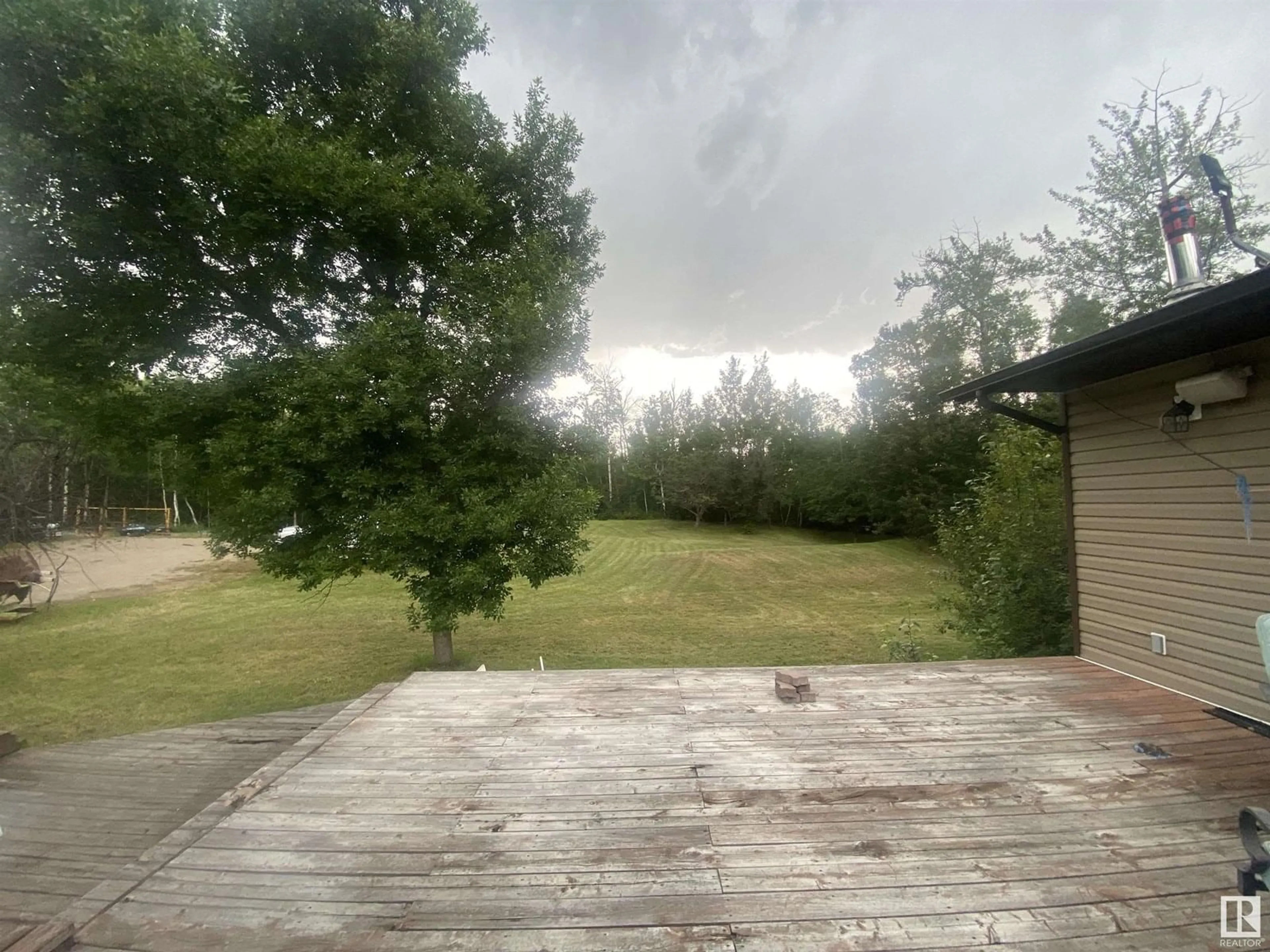 A pic from outside/outdoor area/front of a property/back of a property/a pic from drone, forest/trees view for 51049 - 62 RGE ROAD 215, Rural Strathcona County Alberta T8E1G7