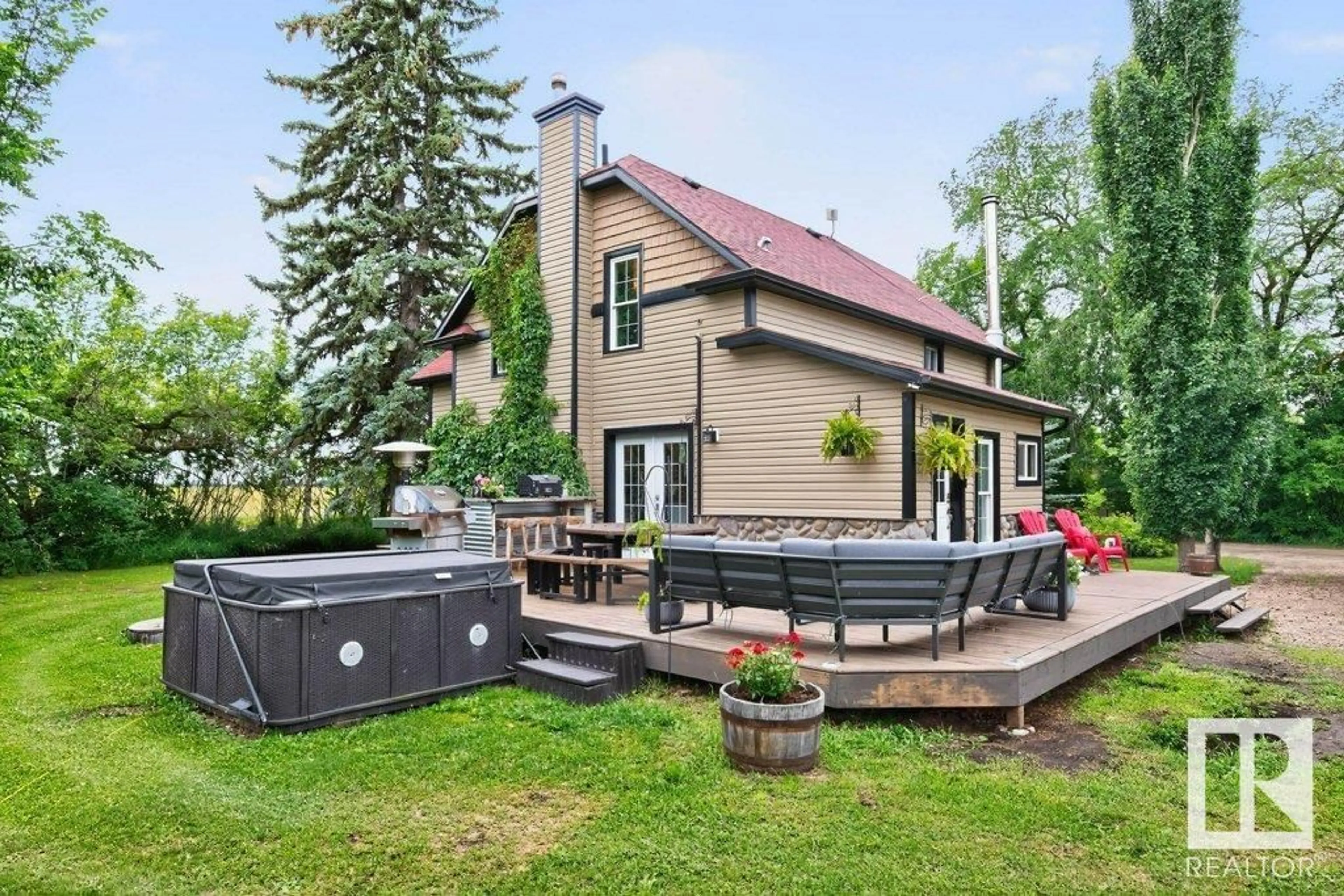 Patio, street for 26542 TWP ROAD 504, Rural Leduc County Alberta T9G0J9