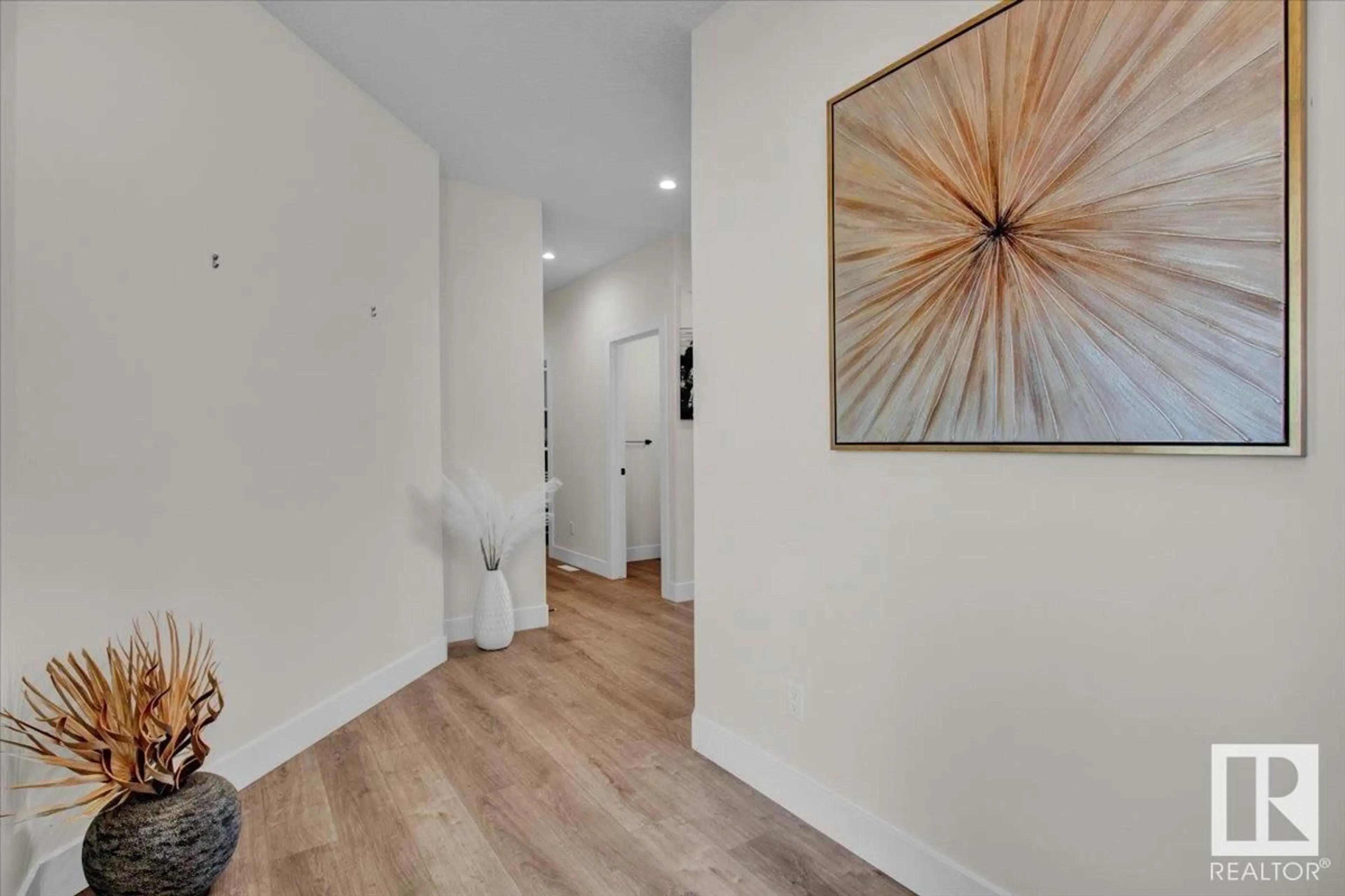 Indoor entryway for 9327 181 AV, Edmonton Alberta T5Z0K2