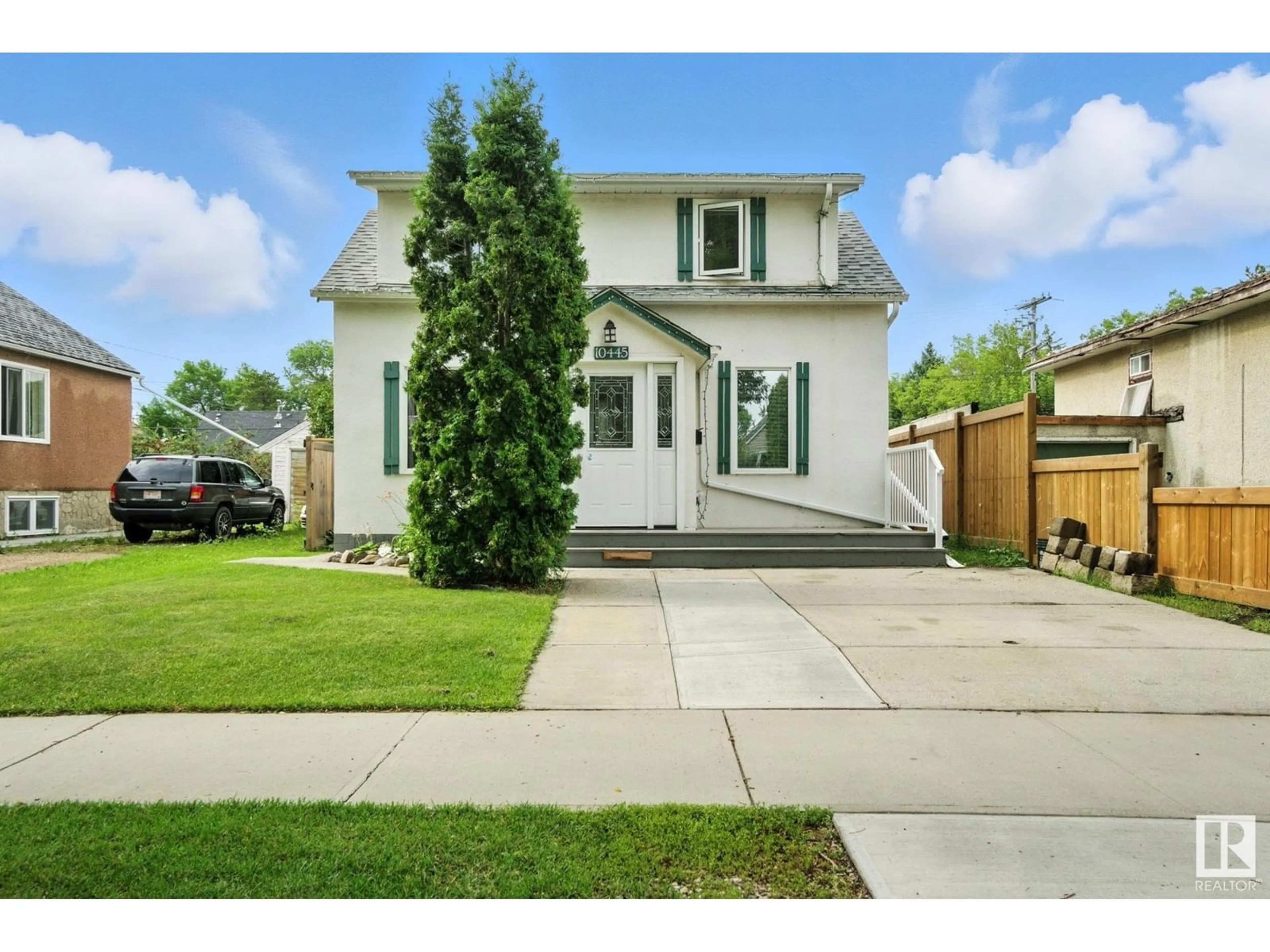 Unknown for 10445 70 AV, Edmonton Alberta T6H2E7