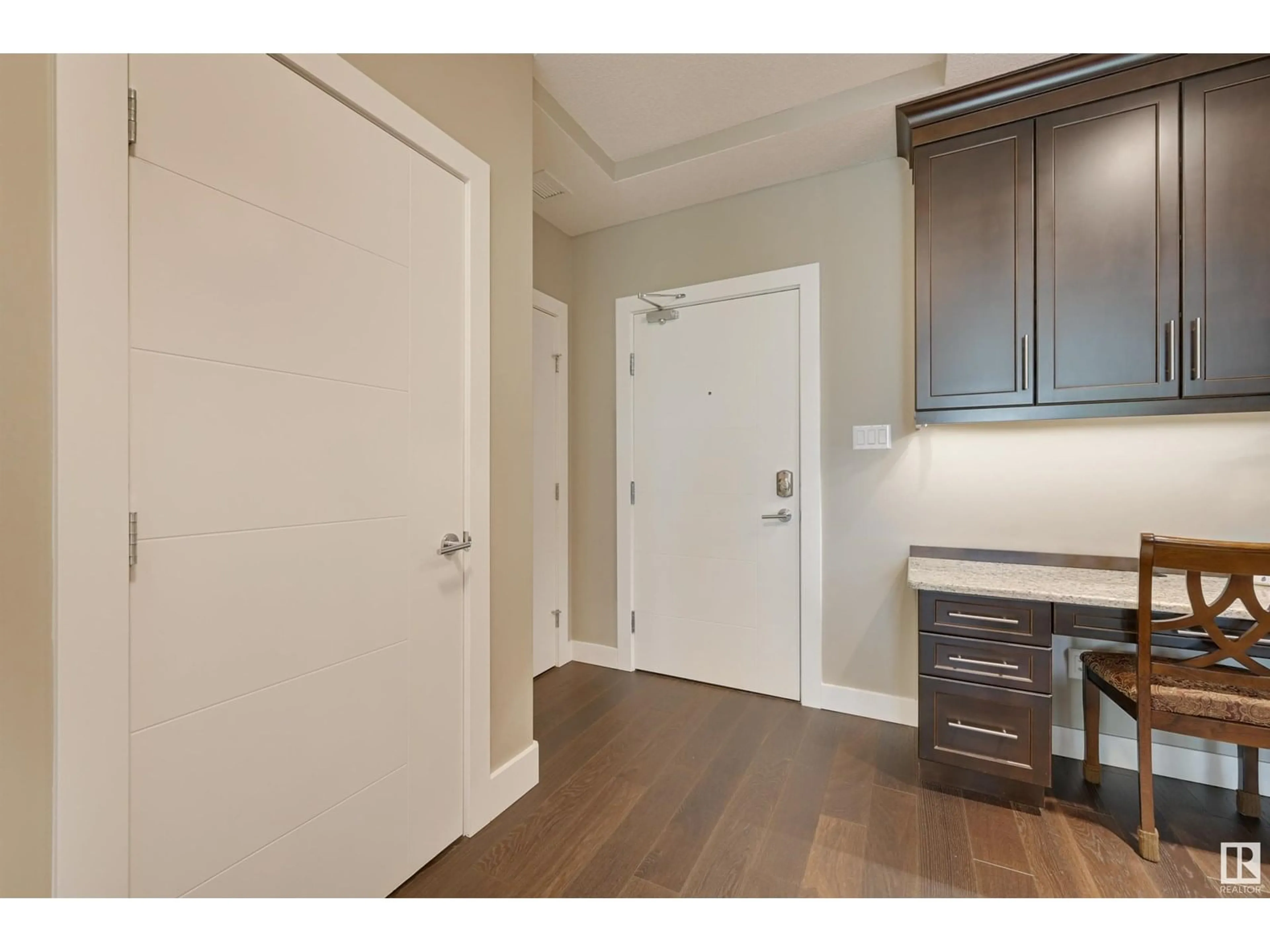 Indoor entryway for #221 - 11080 ELLERSLIE RD, Edmonton Alberta T6W2C2