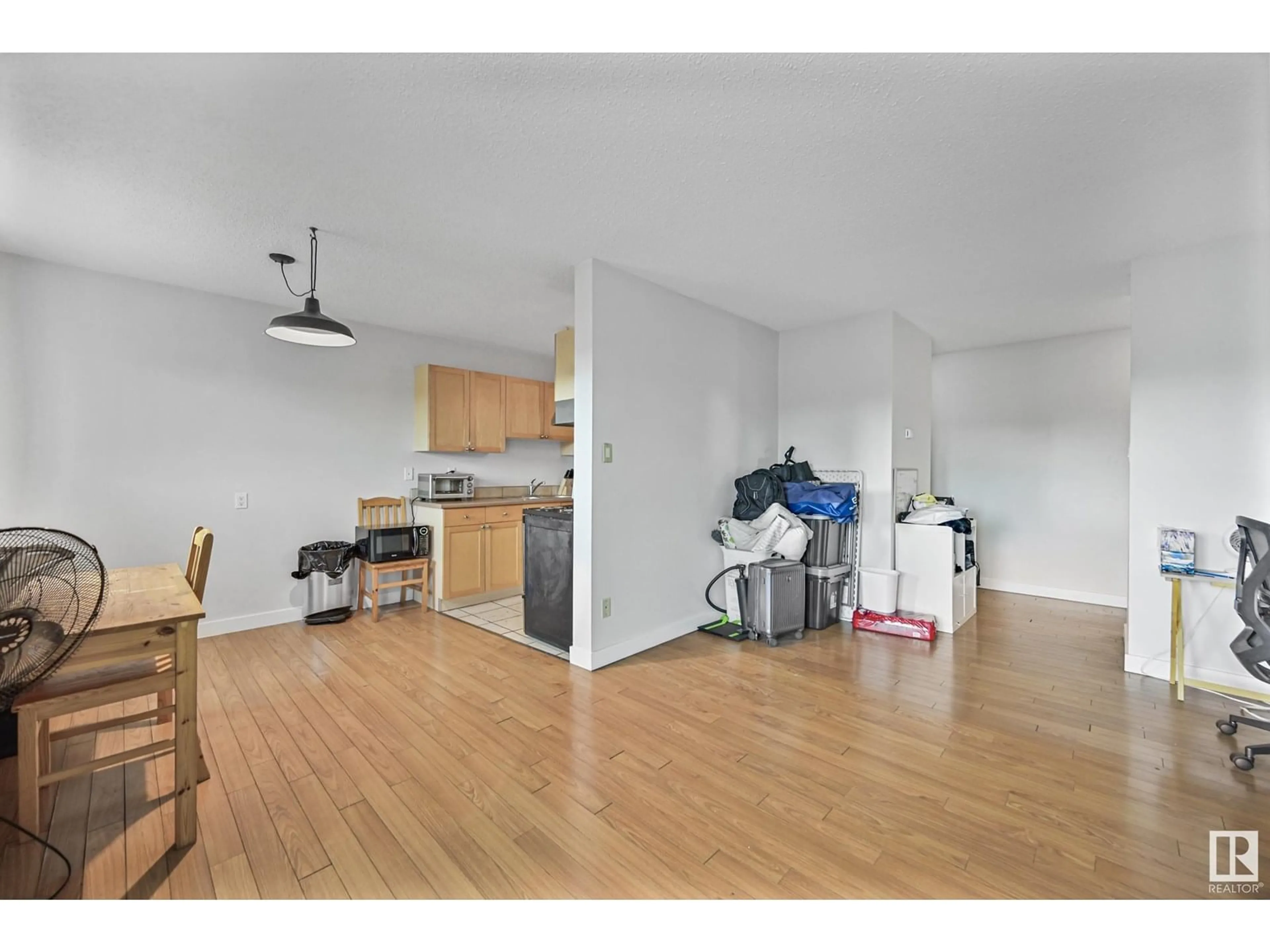 A pic of a room for 205 10917 109 ST NW, Edmonton Alberta T5H3C2