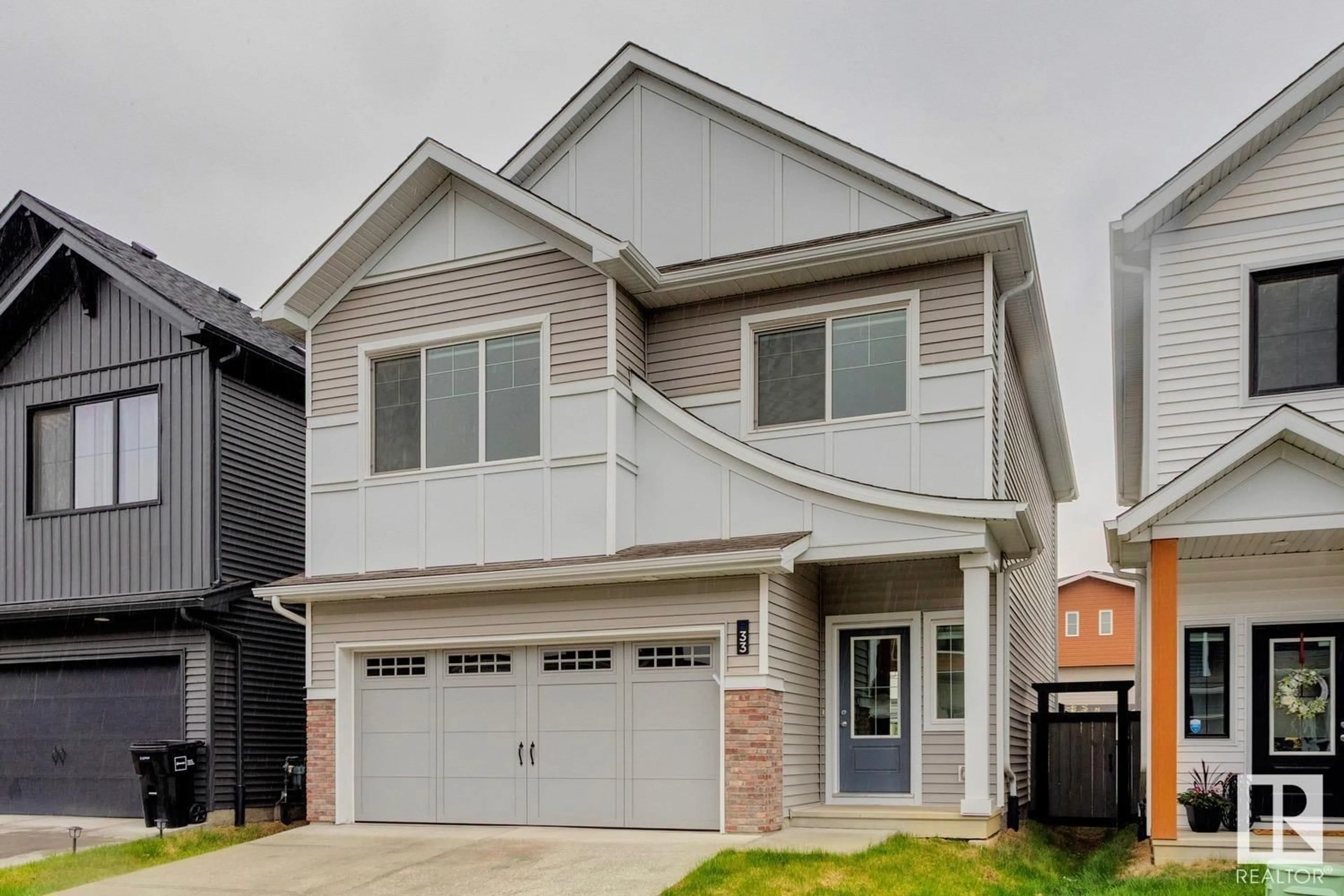 Home with vinyl exterior material, street for SW - 33 905 172 ST, Edmonton Alberta T6W5L8