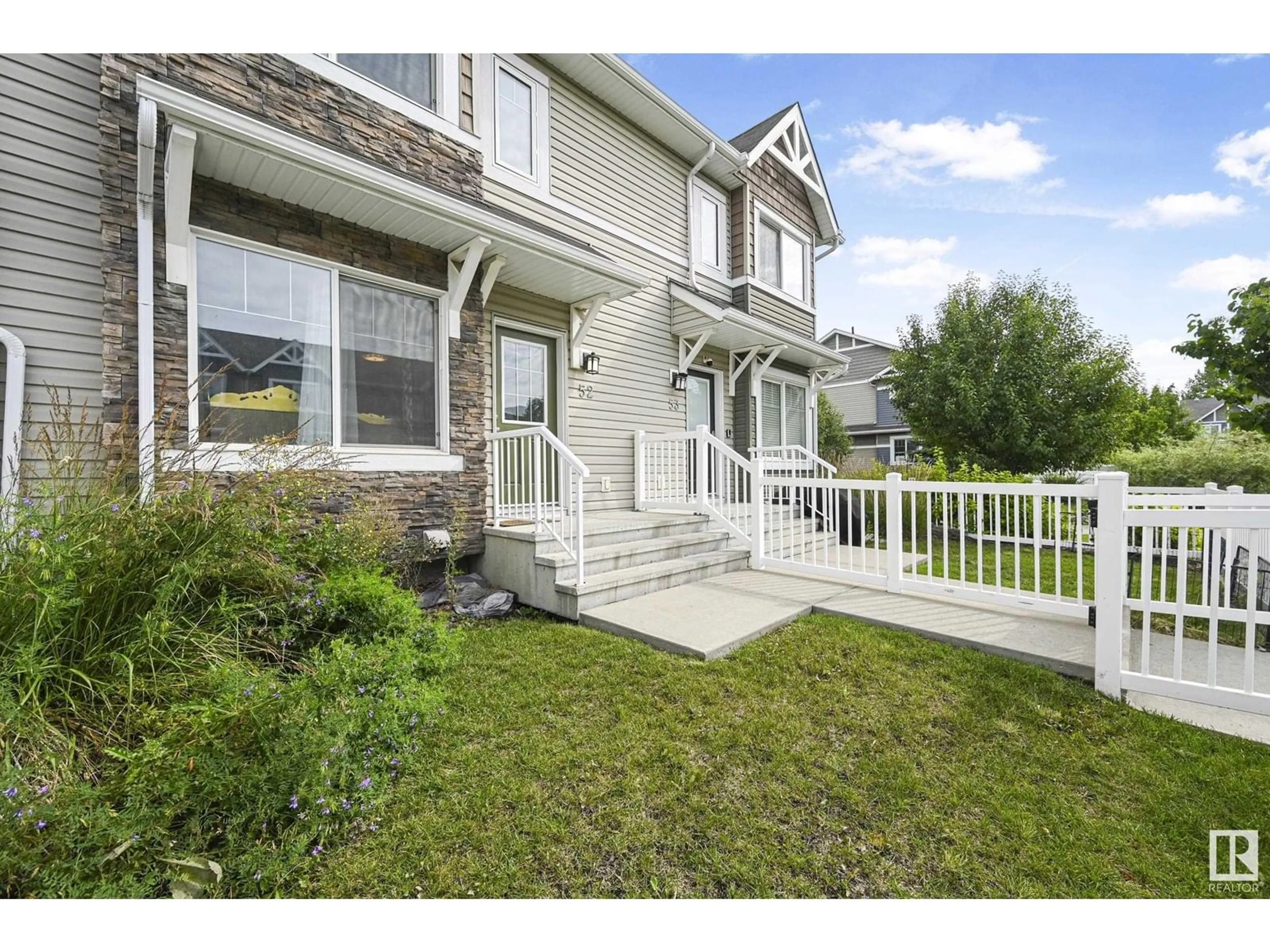 Home with vinyl exterior material, unknown for 52 14621 121 ST NW, Edmonton Alberta T5X0H2