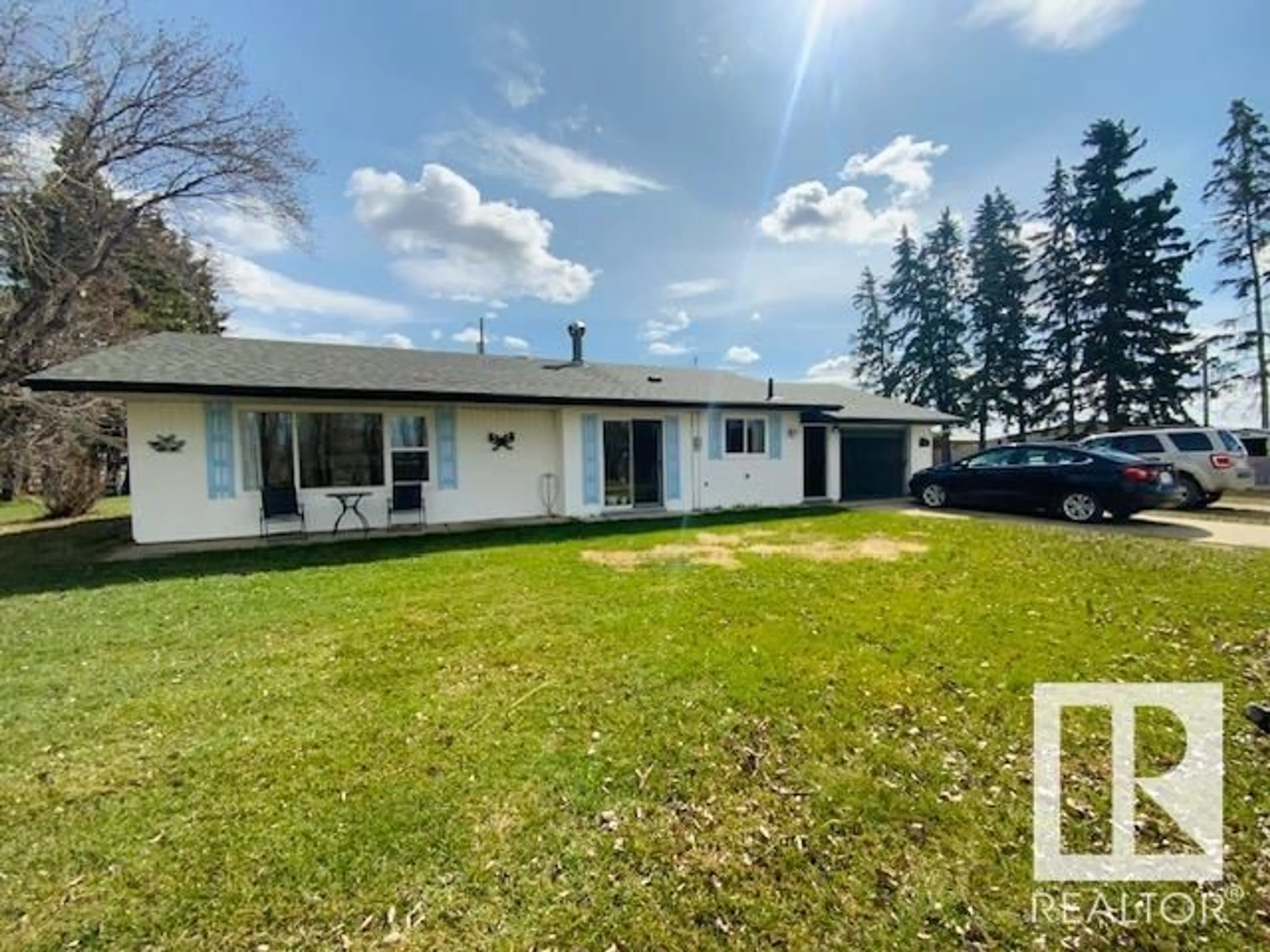 A pic from outside/outdoor area/front of a property/back of a property/a pic from drone, unknown for 241075 TWP ROAD 461, Rural Wetaskiwin County Alberta T9A1X1