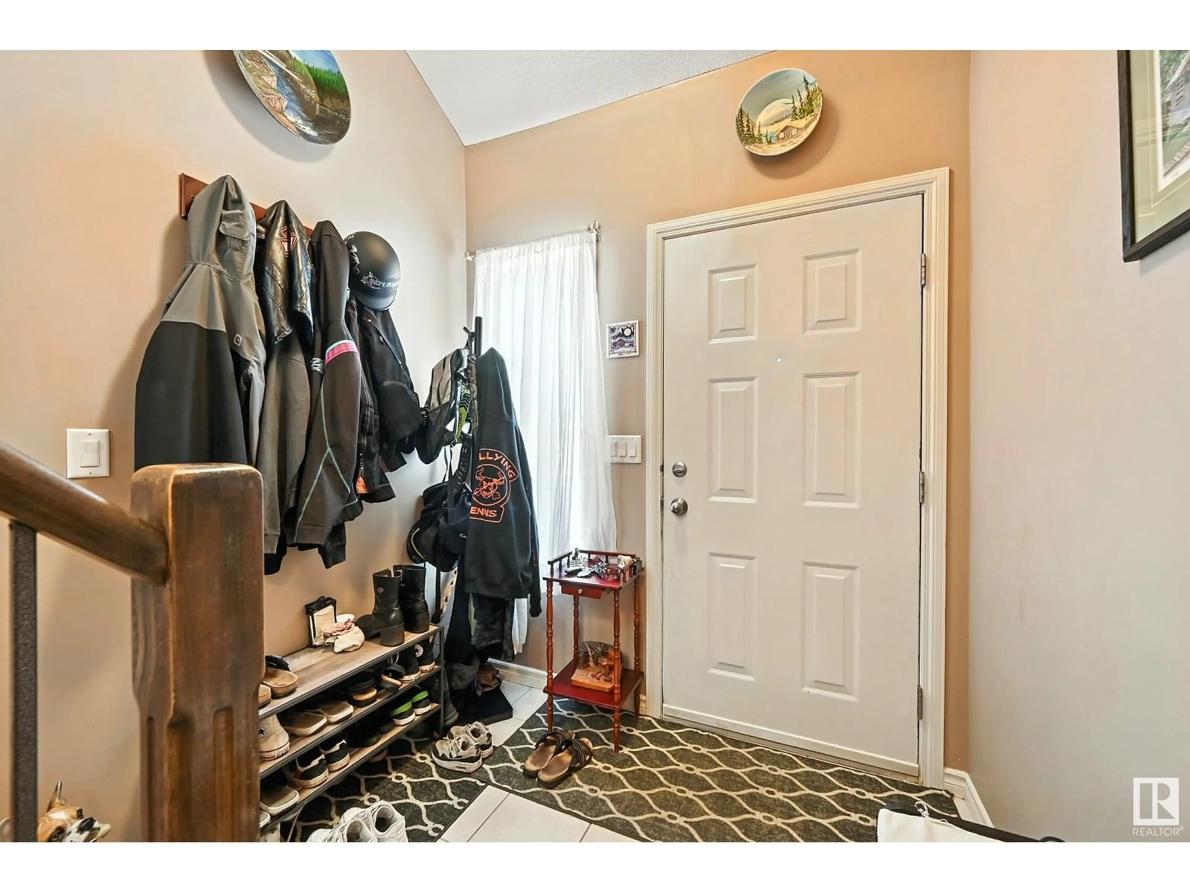 Indoor entryway for #58 - 9511 102 AV, Morinville Alberta T8R0C6