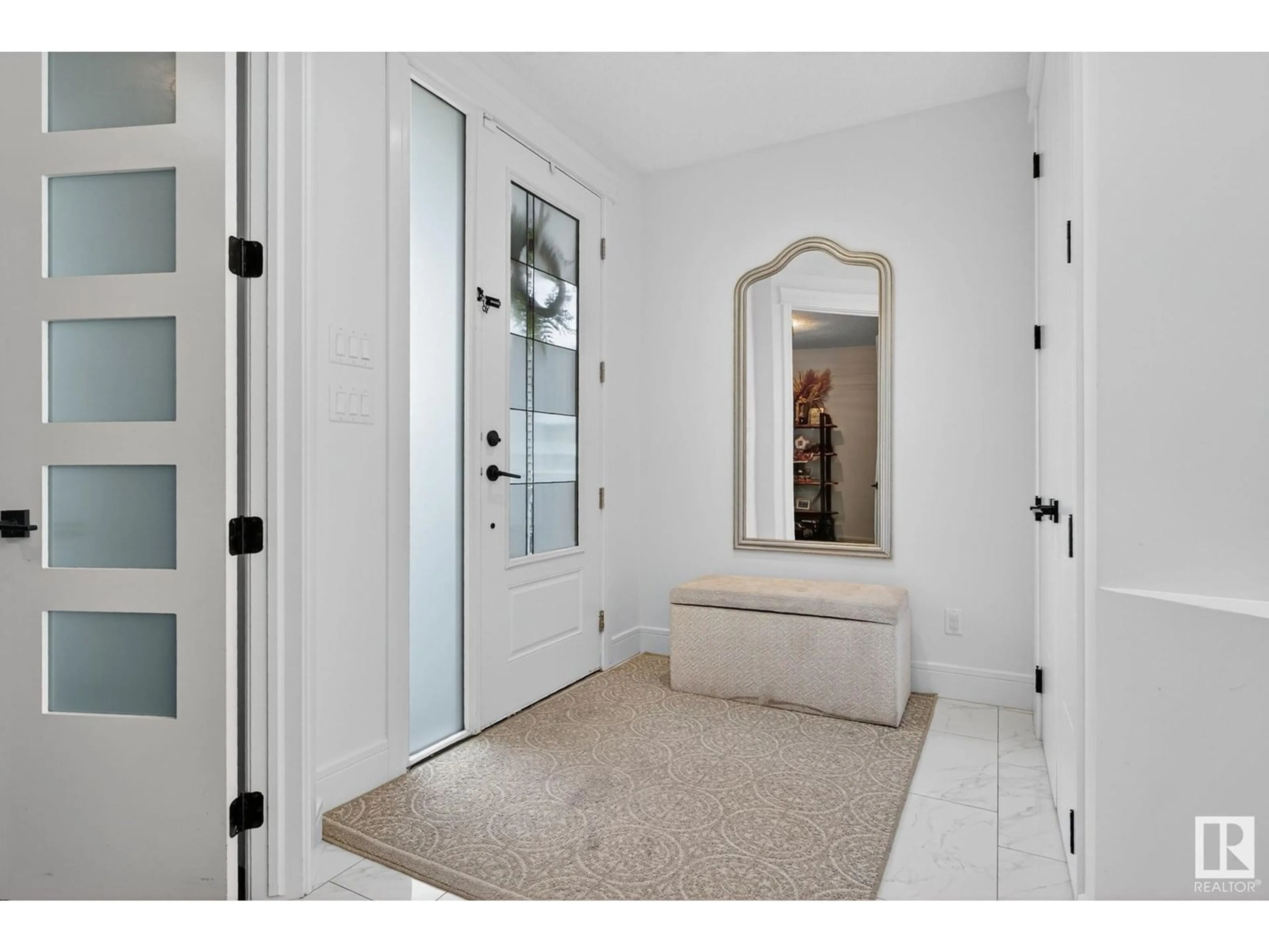 Indoor entryway for 1750 TANAGER CL, Edmonton Alberta T5S0M5