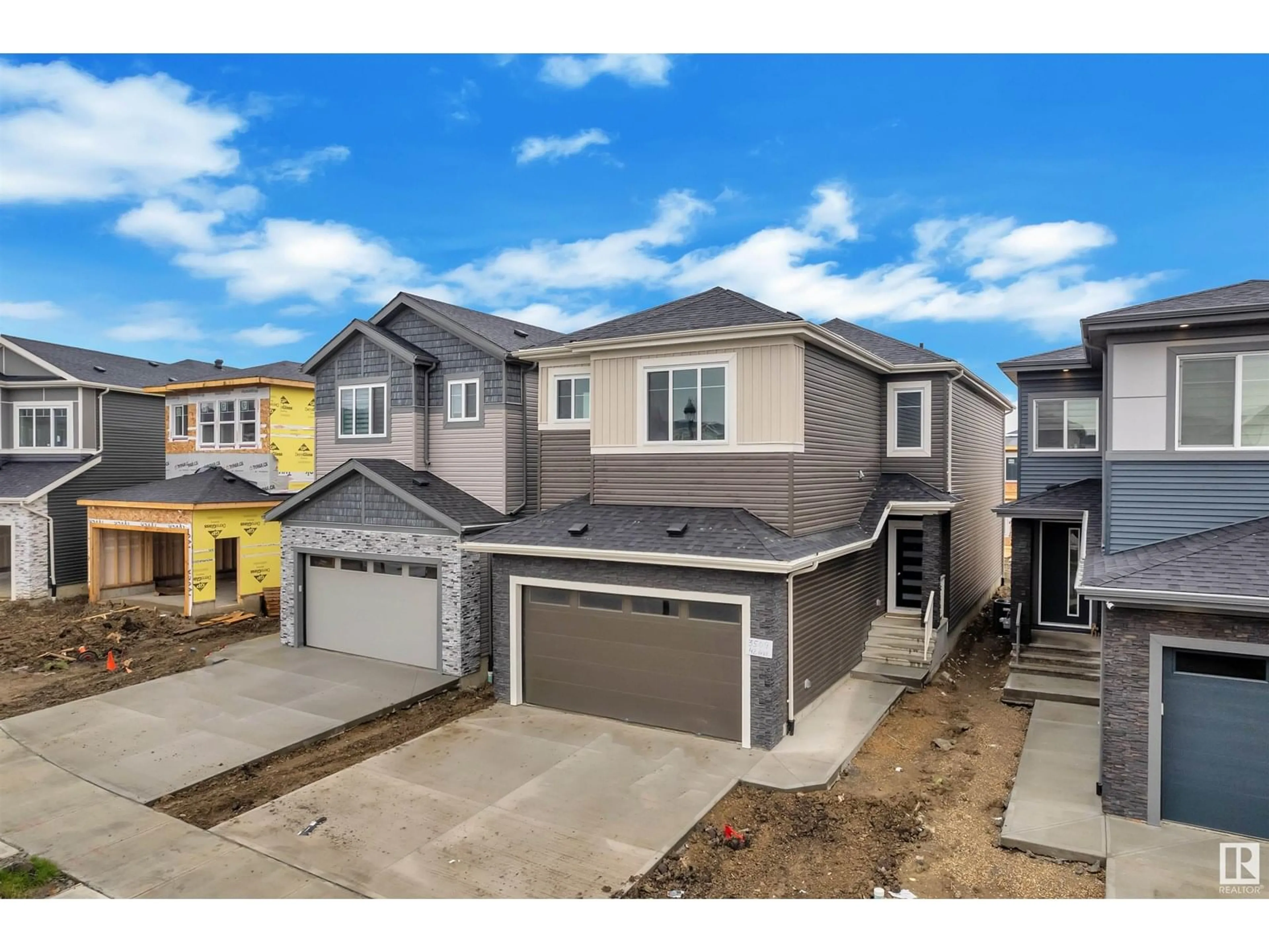 A pic from outside/outdoor area/front of a property/back of a property/a pic from drone, street for 3515 42 AV, Beaumont Alberta T4X0C4