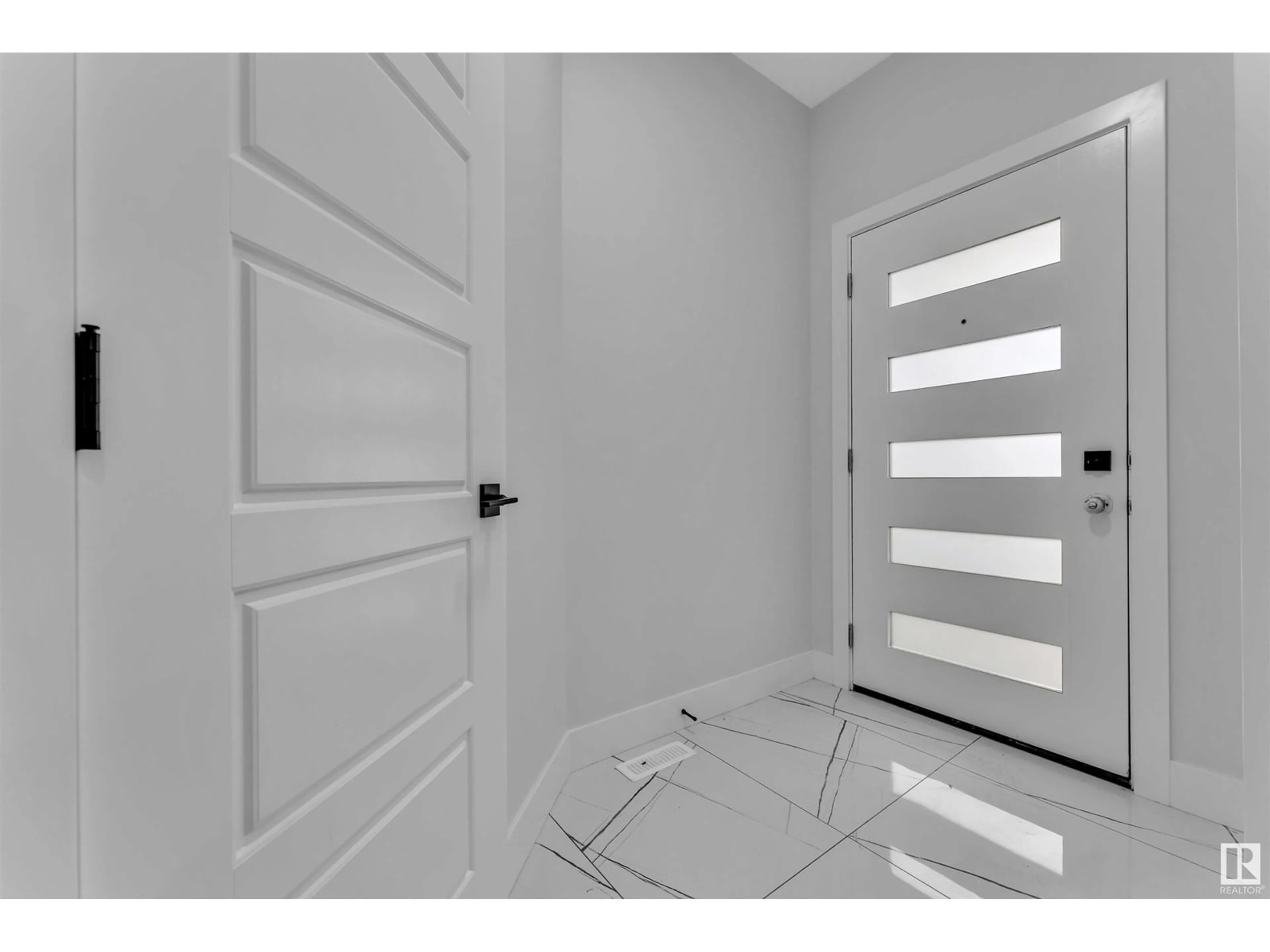 Indoor entryway for 3515 42 AV, Beaumont Alberta T4X0C4