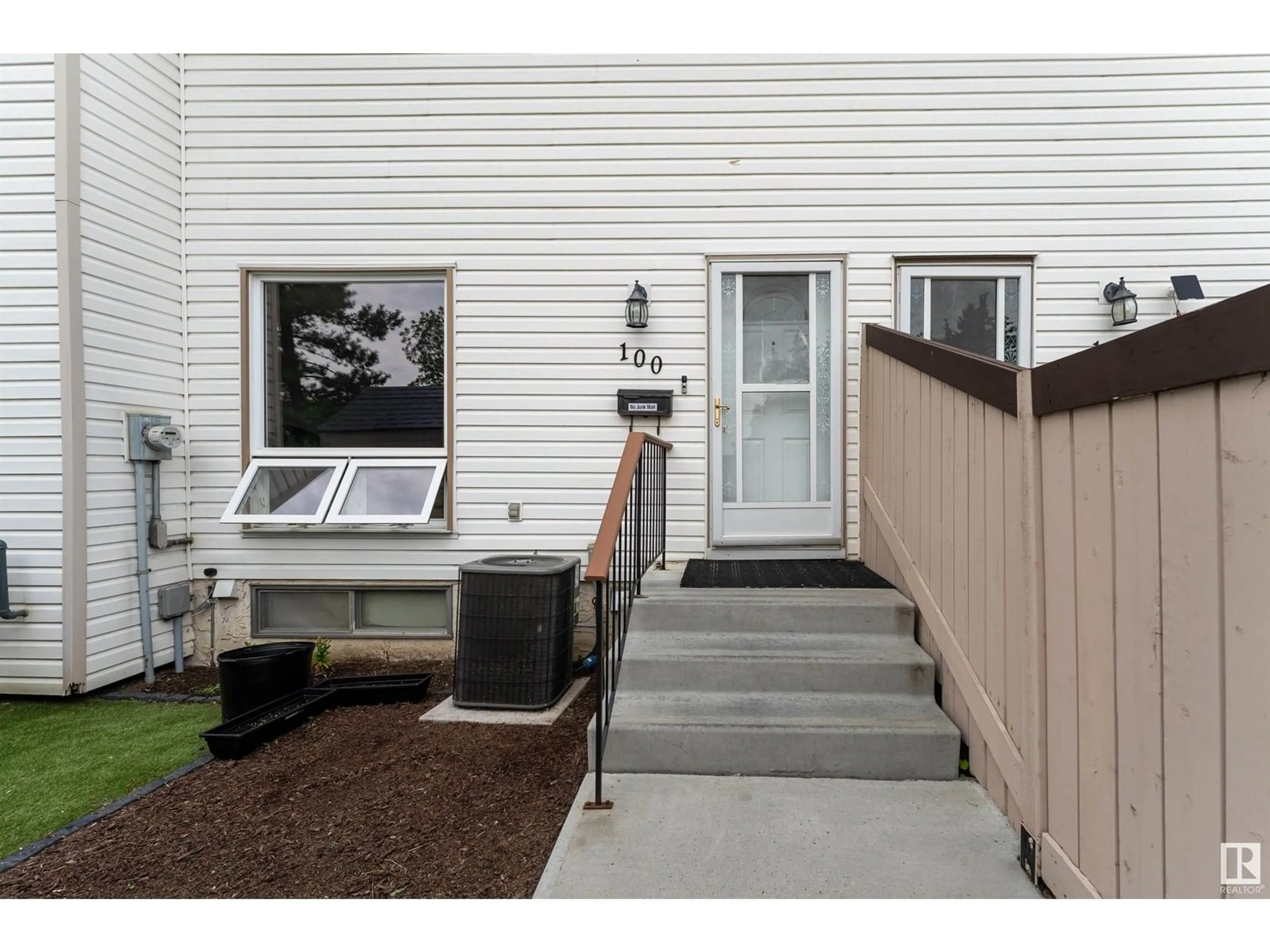 Unknown for 100 MARLBOROUGH PL, Edmonton Alberta T5T1Y6
