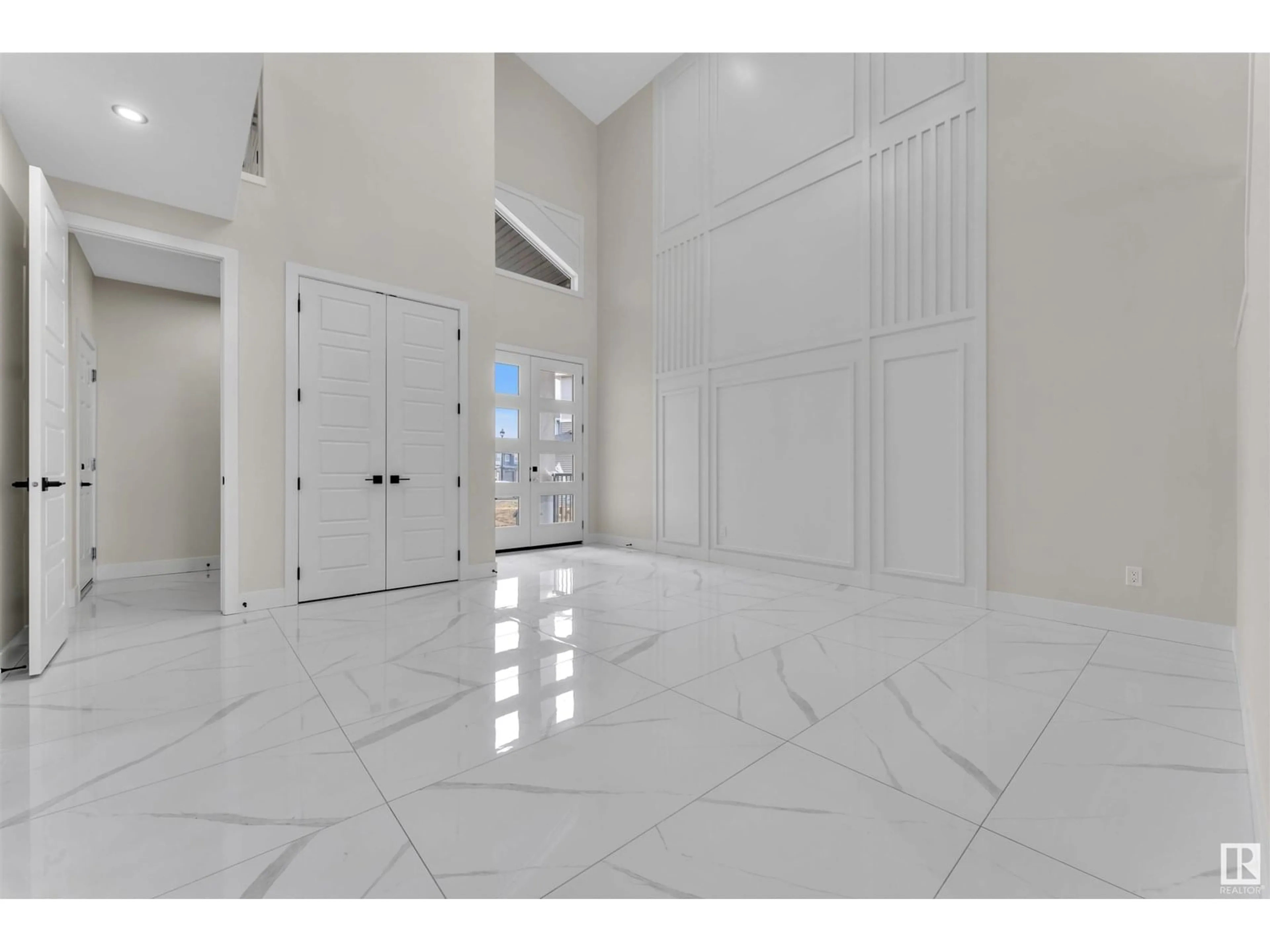Indoor foyer for 4310 35 ST, Beaumont Alberta T4X3G6
