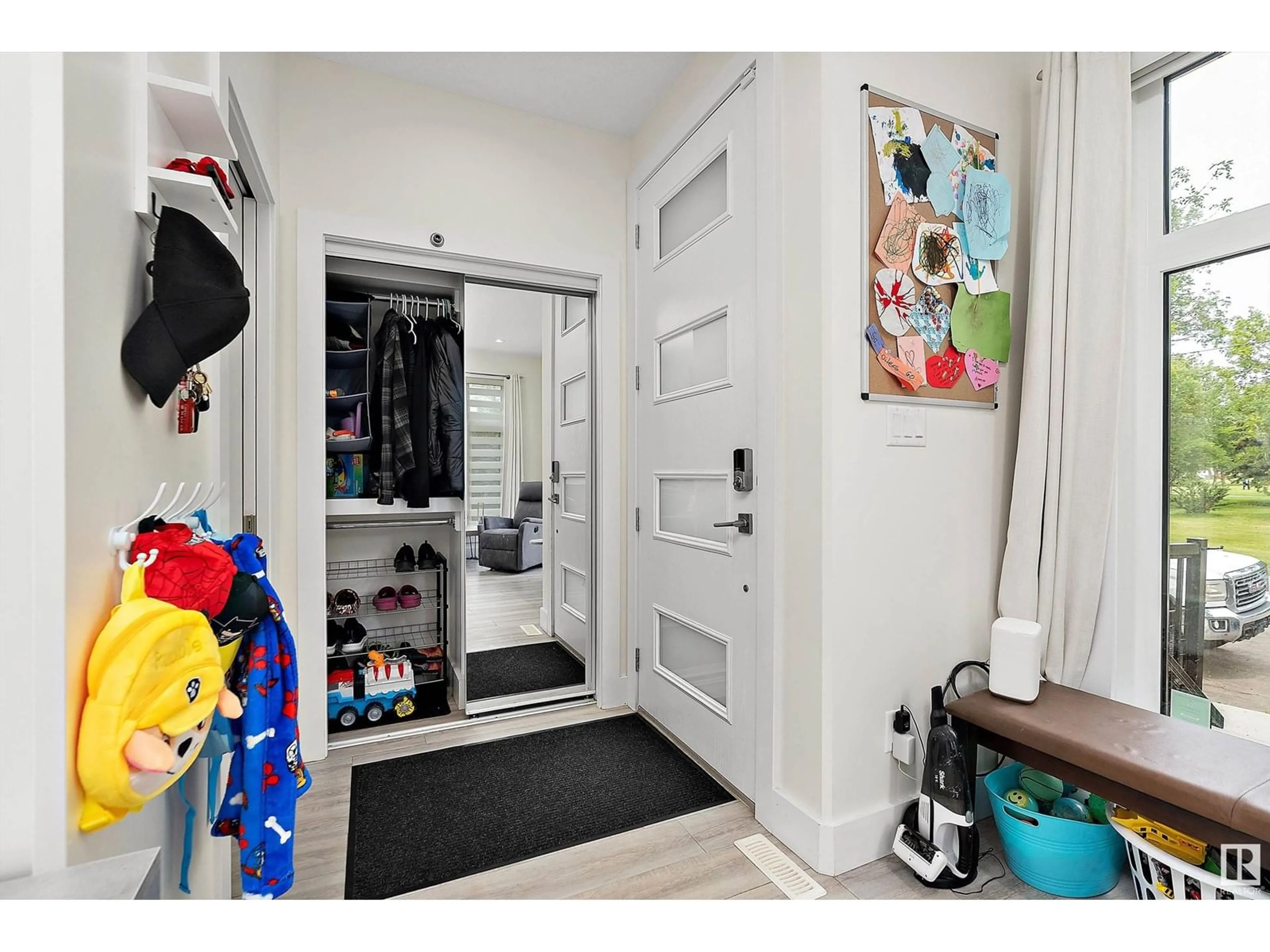 Indoor entryway for NW - 15003 108 AV, Edmonton Alberta T5E5Y1