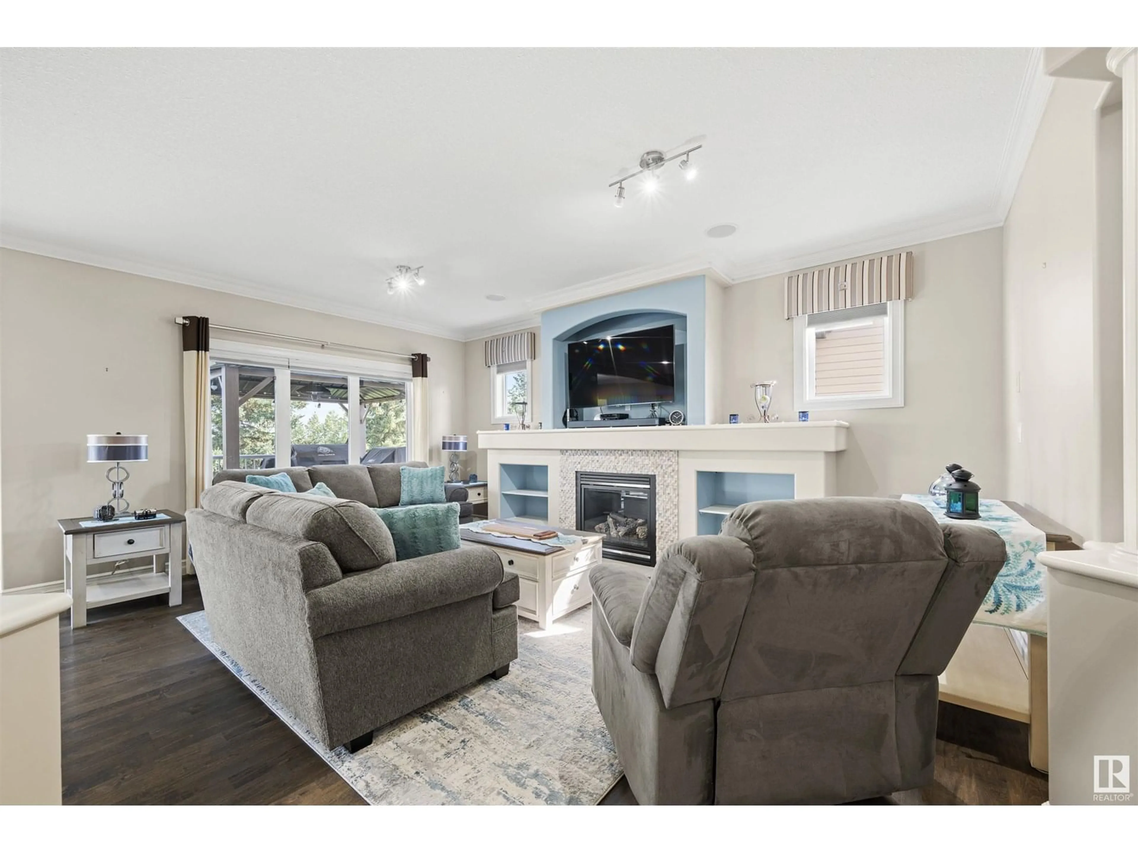 Living room with furniture, unknown for 30 RUE BLANCHARD, Beaumont Alberta T4X0E6