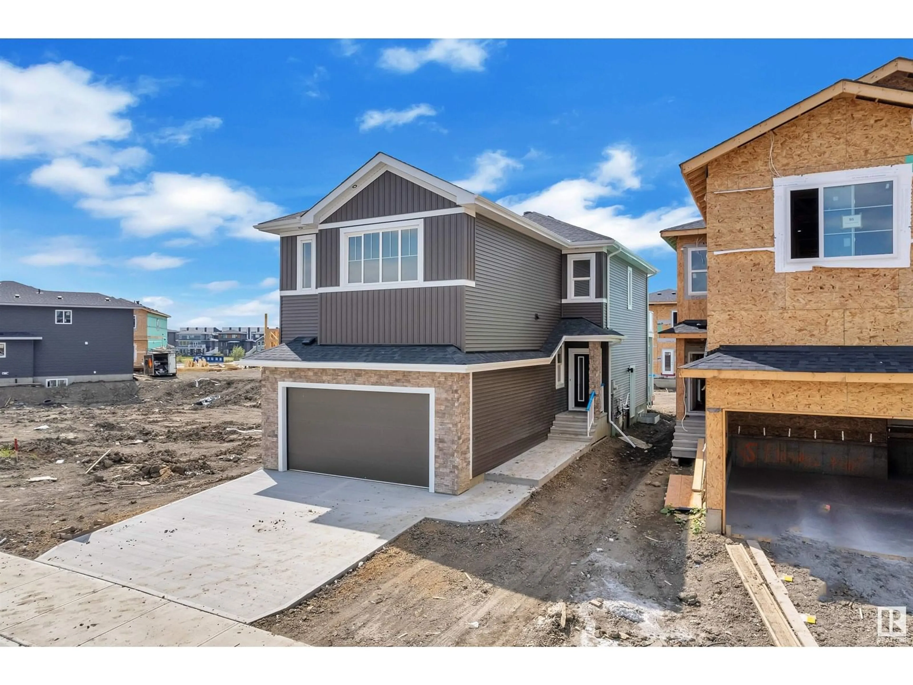 Home with vinyl exterior material, street for 97 ELDRIDGE PT, St. Albert Alberta T8T1R8