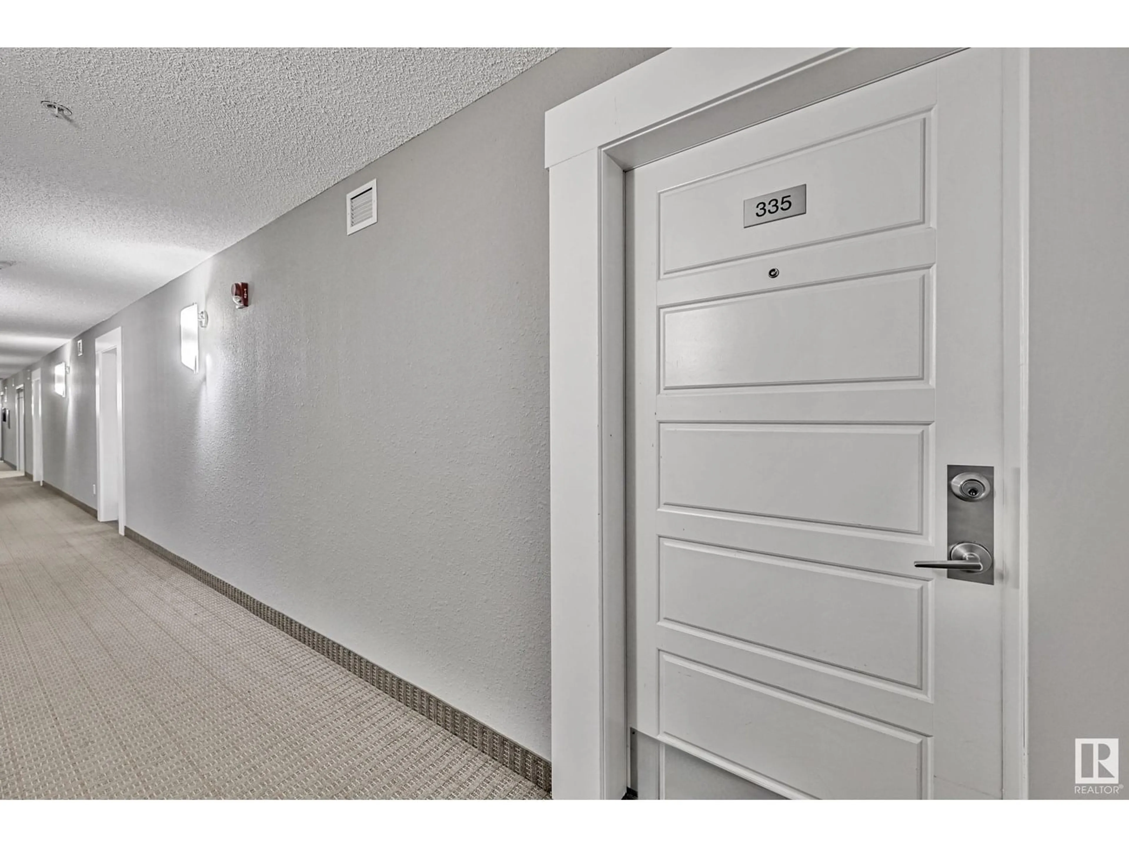 Indoor foyer for 6076 - 335 SCHONSEE WY, Edmonton Alberta T5Z0K8